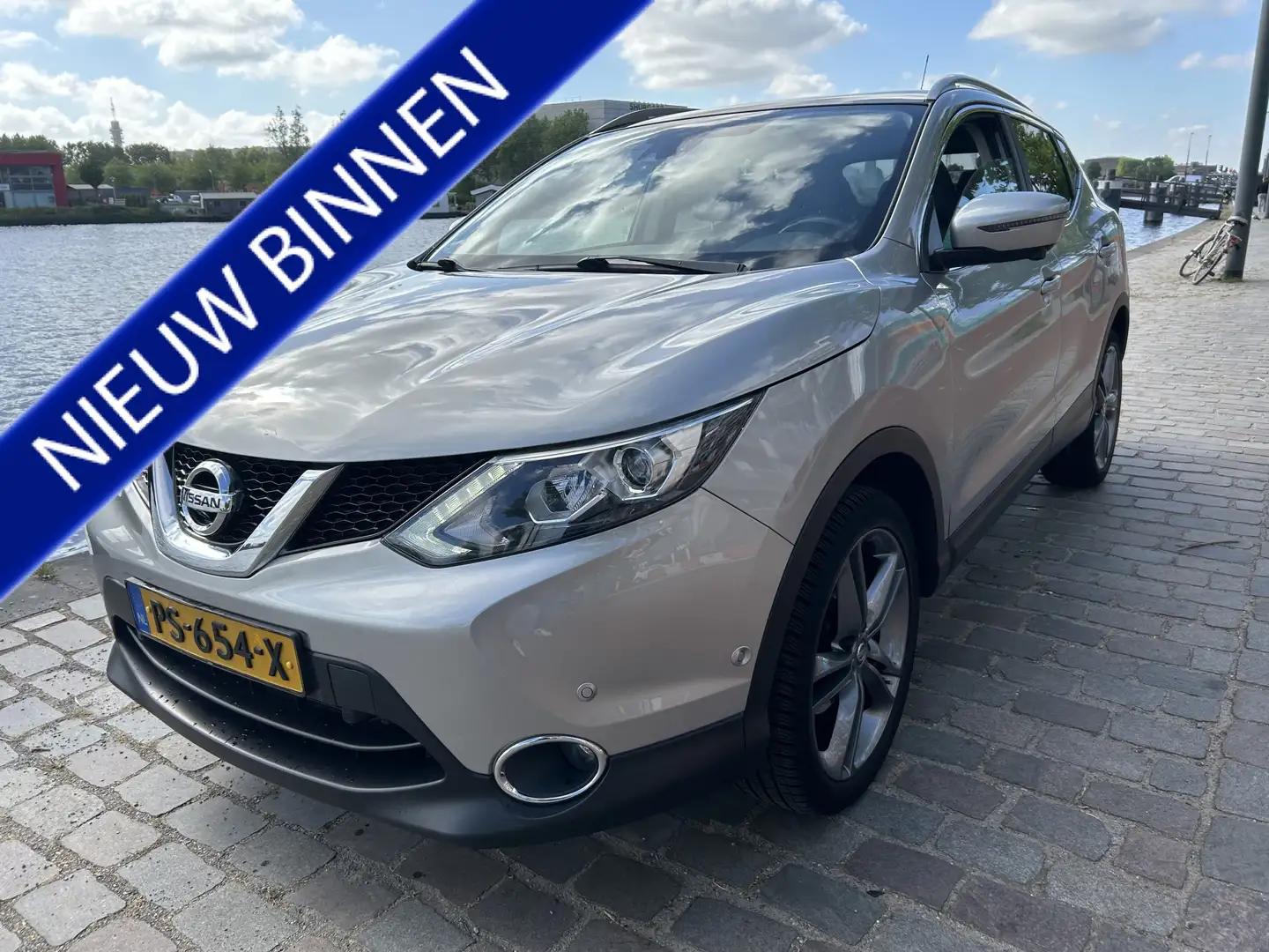 Nissan Qashqai 1.2 Tekna automaat panodak navi/camera Grijs - 1