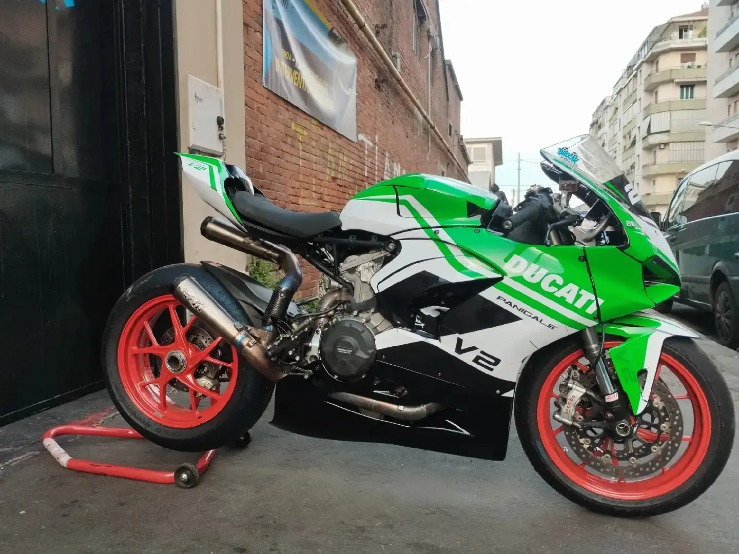 Ducati Panigale V2 Rood - 1
