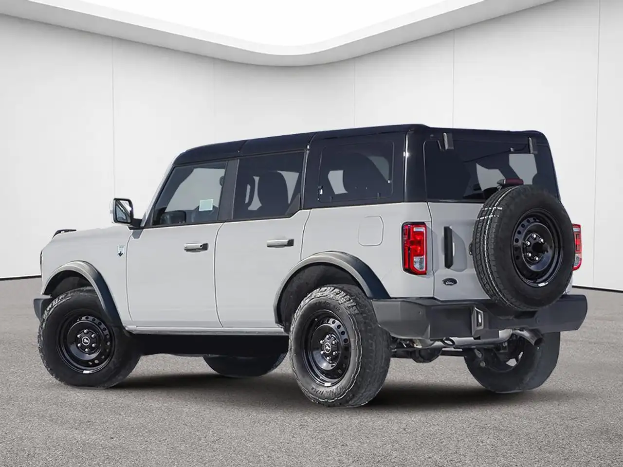 Ford Bronco снимка Ford Bronco