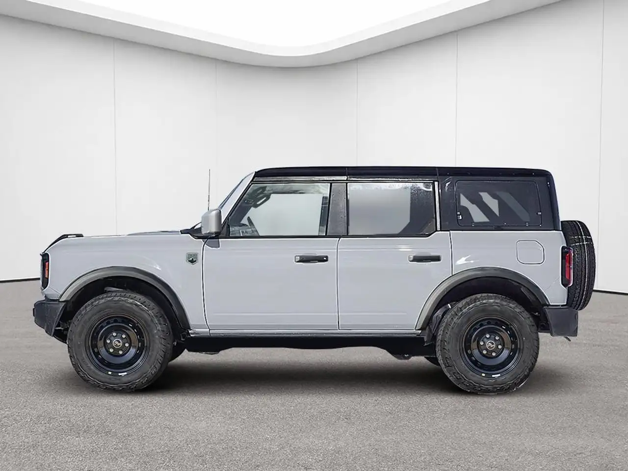 Ford Bronco снимка Ford Bronco