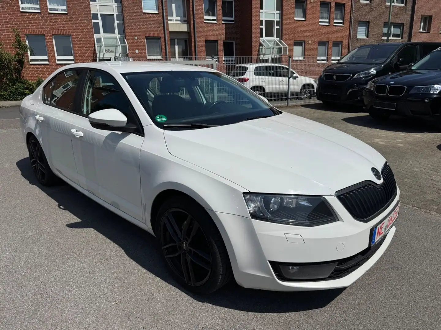 Skoda Octavia Elegance-Xenon-Navi-PDC-18 ZOLL + WR Blanc - 2