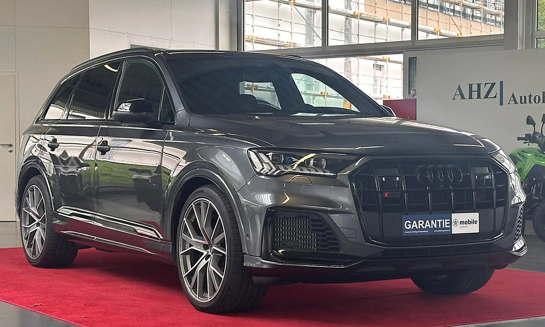 Audi SQ7 4.0 TDI quattro 7 Sitz HUD PANO AHK STANDHZ Grau - 1