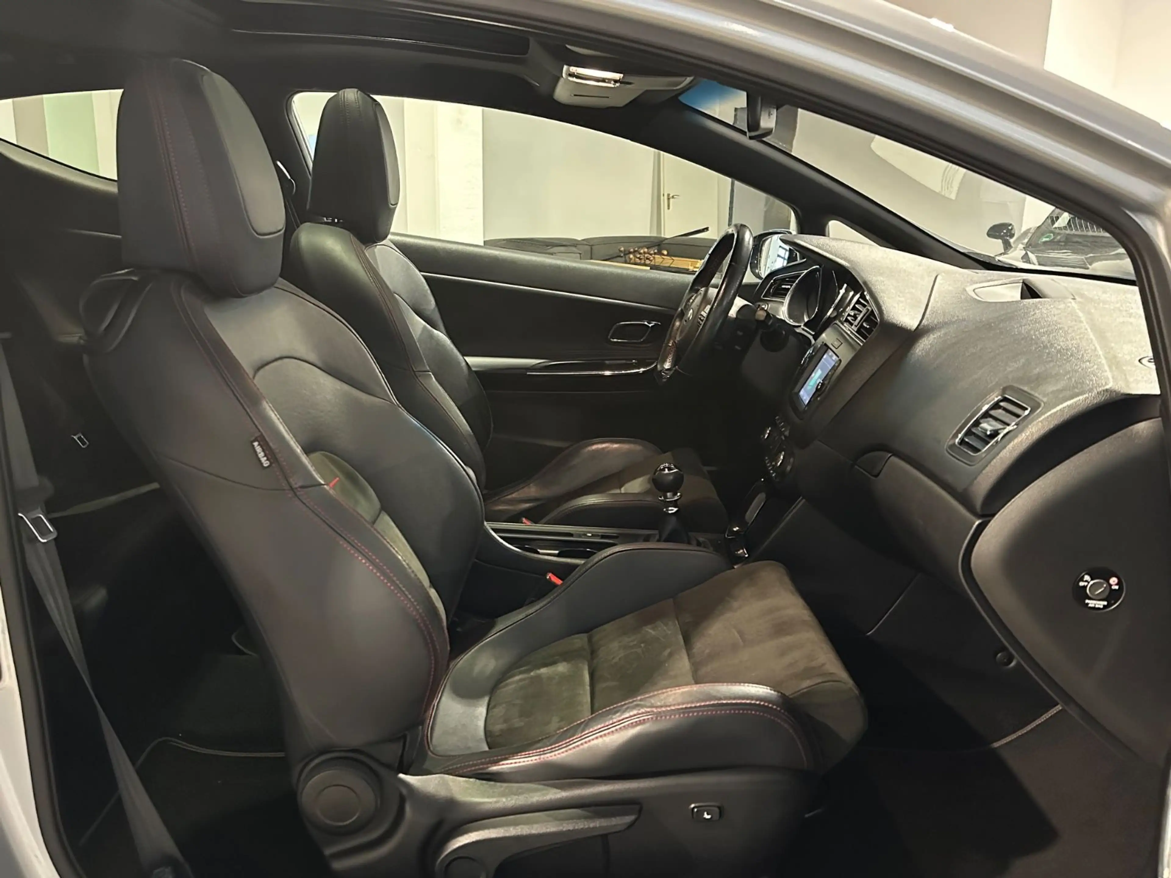 Kia ProCeed / pro_cee'd GT-Track*Pano,Navi,Tempomat* — photo 15