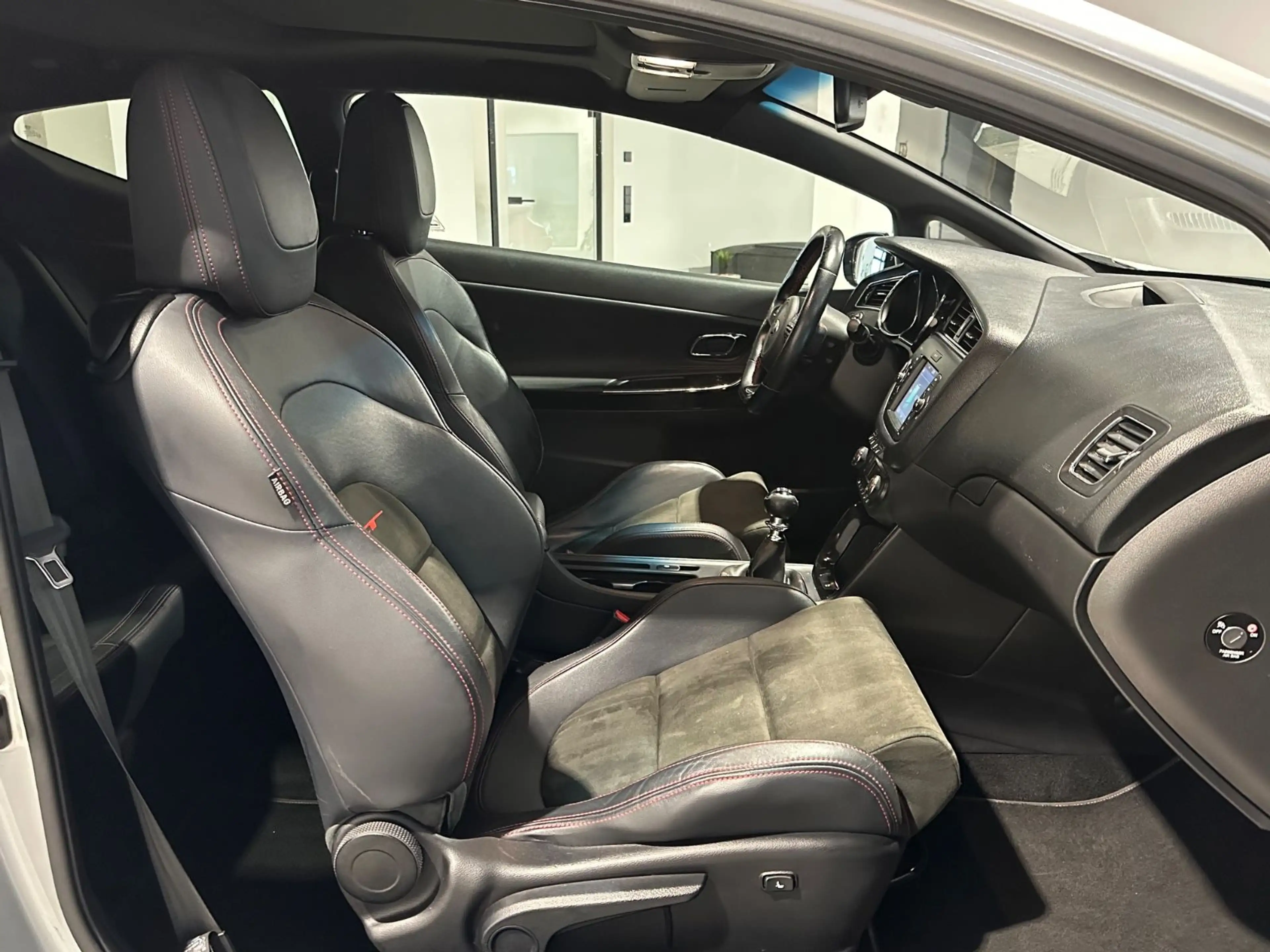 Kia ProCeed / pro_cee'd GT-Track*Pano,Navi,Tempomat* — photo 11