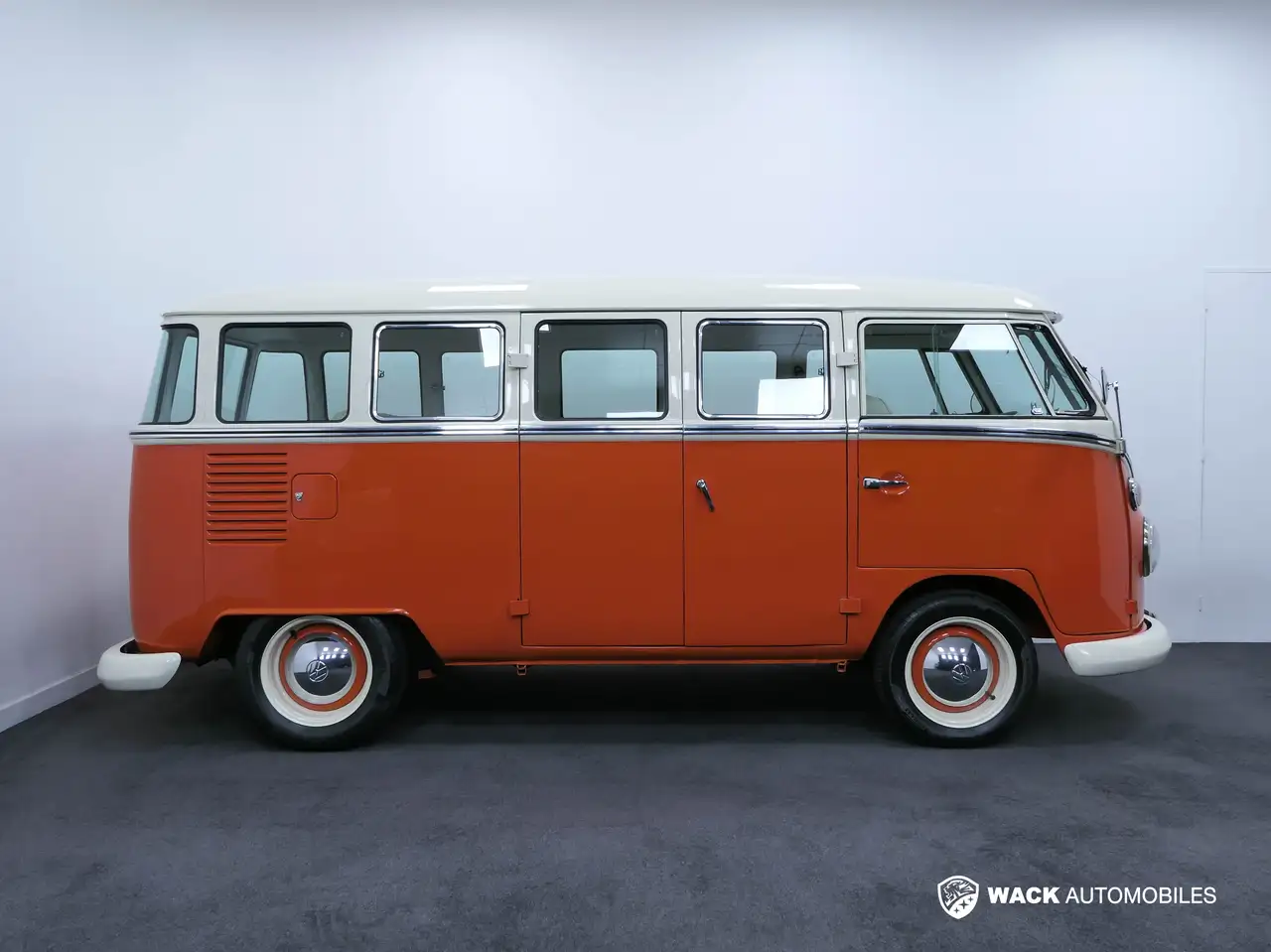 Volkswagen T1 COMBI 1.5L 47 CV T1 / SUPERBE RESTAURATION, foto 2