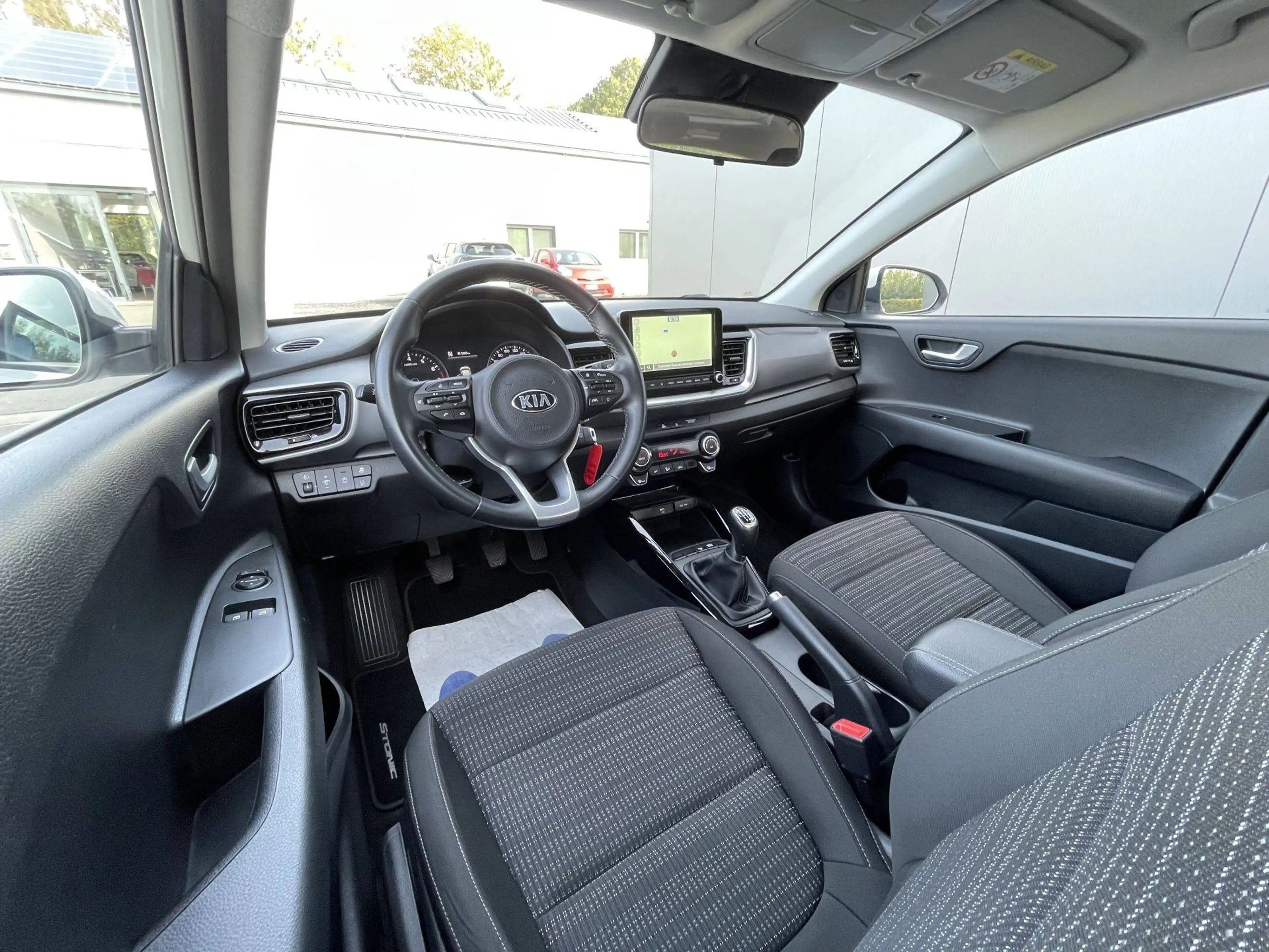 Kia Stonic 1.0 T-GDI DYNAMICLINE — photo 13