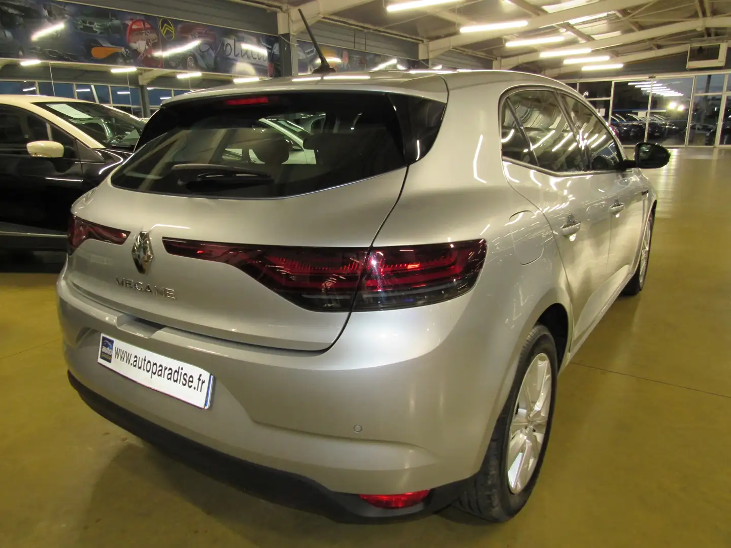 Renault Megane 1.0 TCE 115 BUSINESS Gris - 2