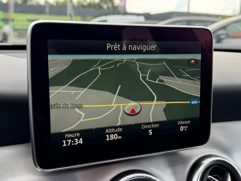 Mercedes-Benz CLA 200 200 d Shooting Break - Automatique - Pack AMG - Toit Pano — photo 14
