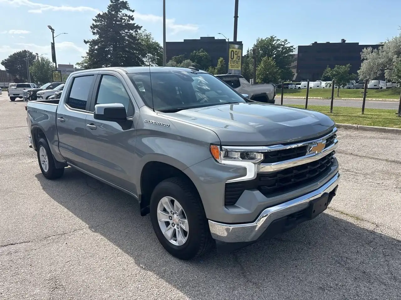 Chevrolet Silverado 1500 photo Chevrolet Silverado 1500
