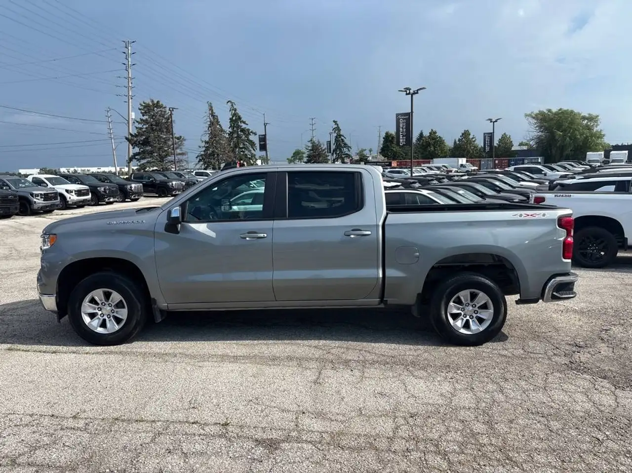 Chevrolet Silverado 1500 photo Chevrolet Silverado 1500