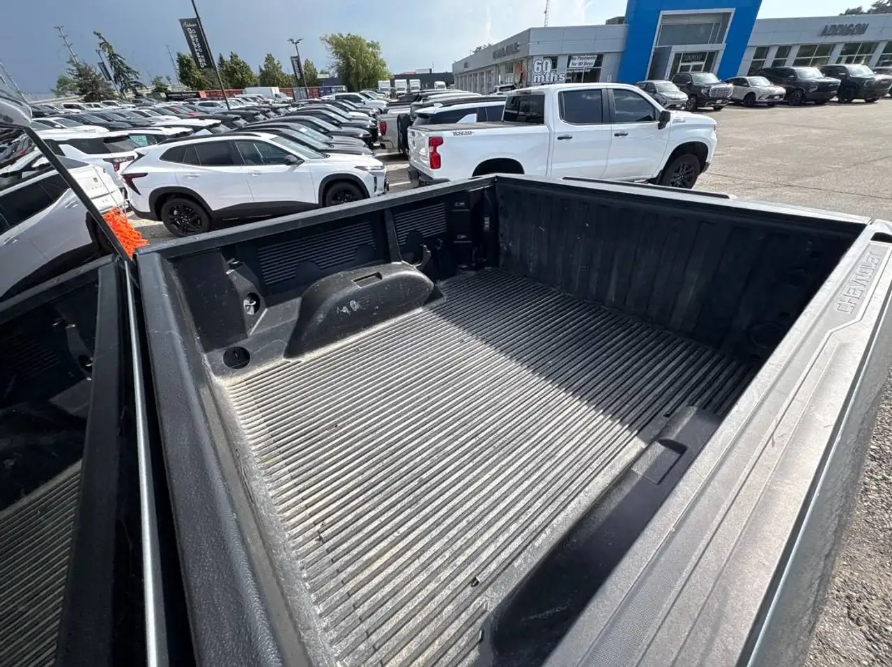 Chevrolet Silverado 1500 photo Chevrolet Silverado 1500