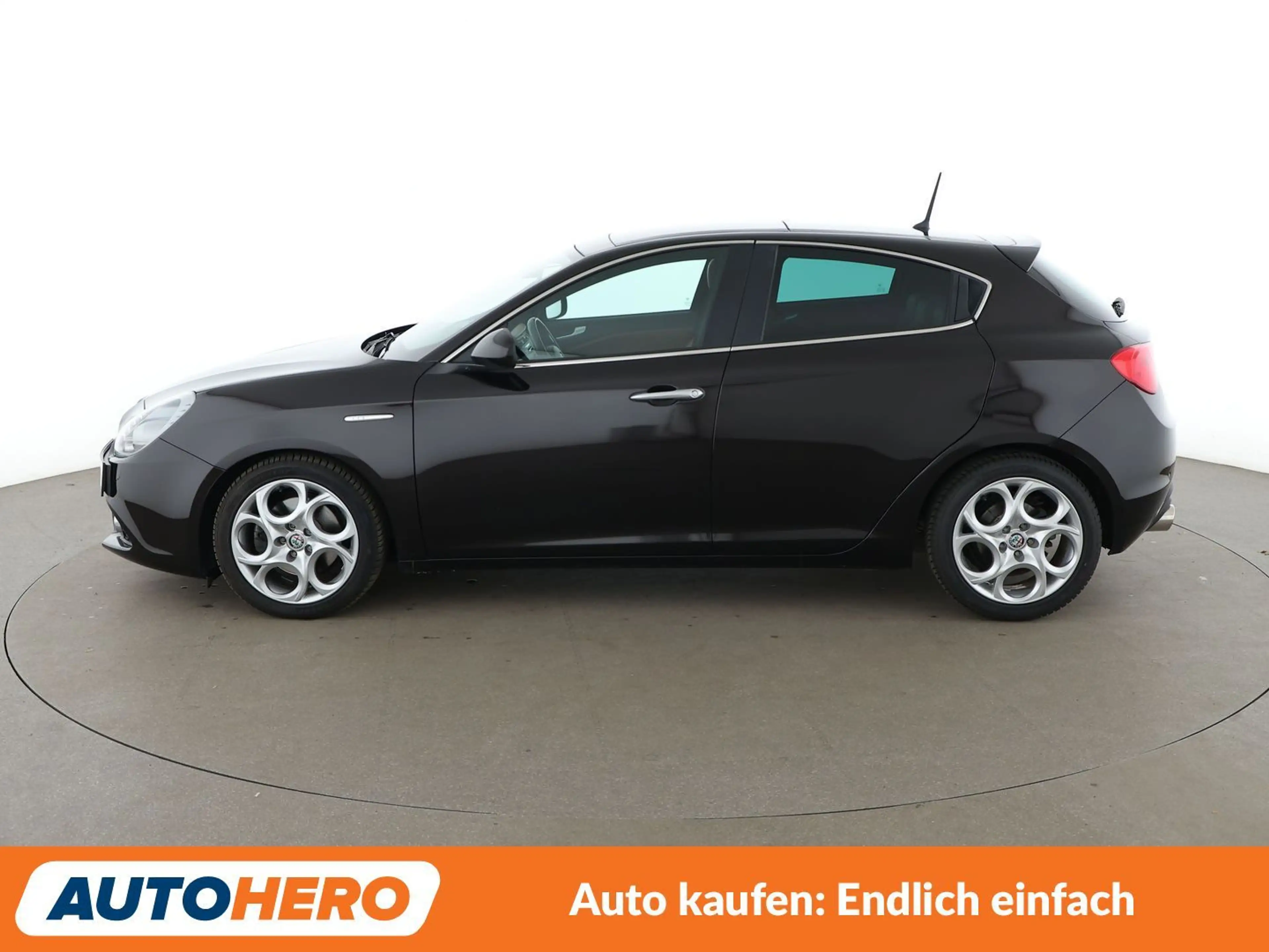 Alfa Romeo Giulietta 1.4 Turbo Super Aut*XENON*TEMPO*PDC*SHZ* — photo 3