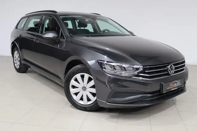 Volkswagen Passat main image