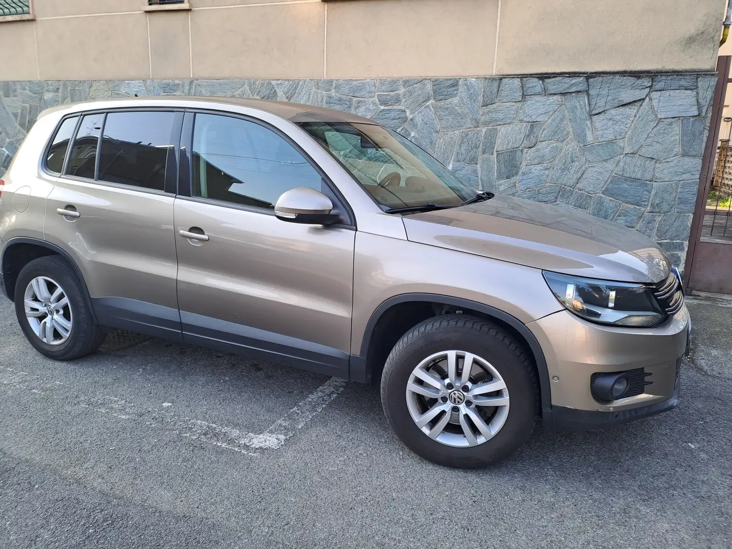 Volkswagen Tiguan Tiguan I 2011 2.0 tdi bm Trend Beige - 1