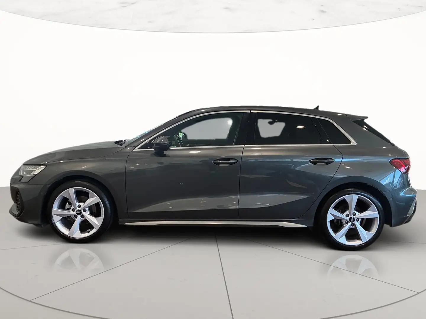 Audi A3 sportback 2.0 tdi s line edition 150cv s-tronic Grigio - 2