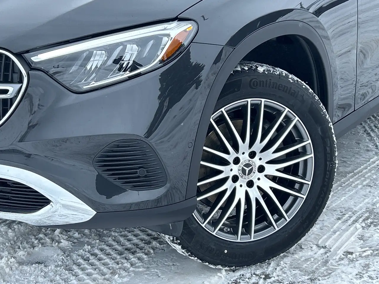 Mercedes-Benz GLC снимка Mercedes-Benz GLC