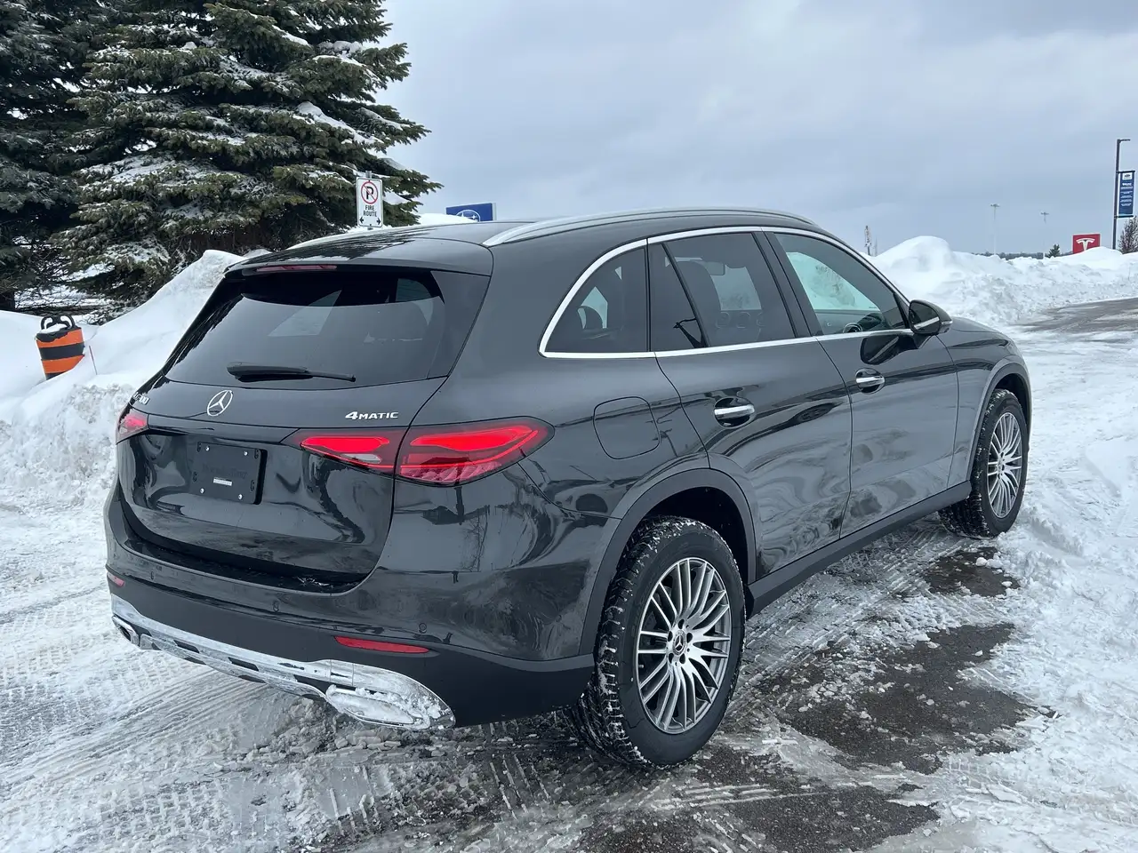 Mercedes-Benz GLC снимка Mercedes-Benz GLC