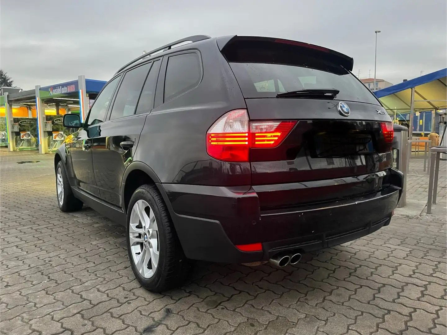BMW X3 xdrive30i (3.0si) Futura Černá - 2