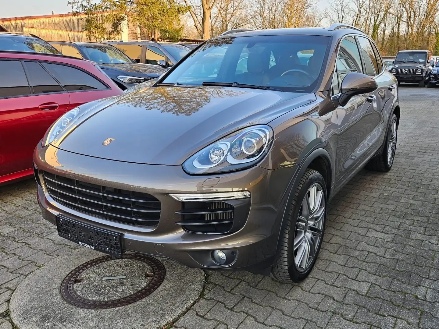 Porsche Cayenne S +Pano+Bi-Xenon+Navi+Luftfahrwerk Коричневий - 2