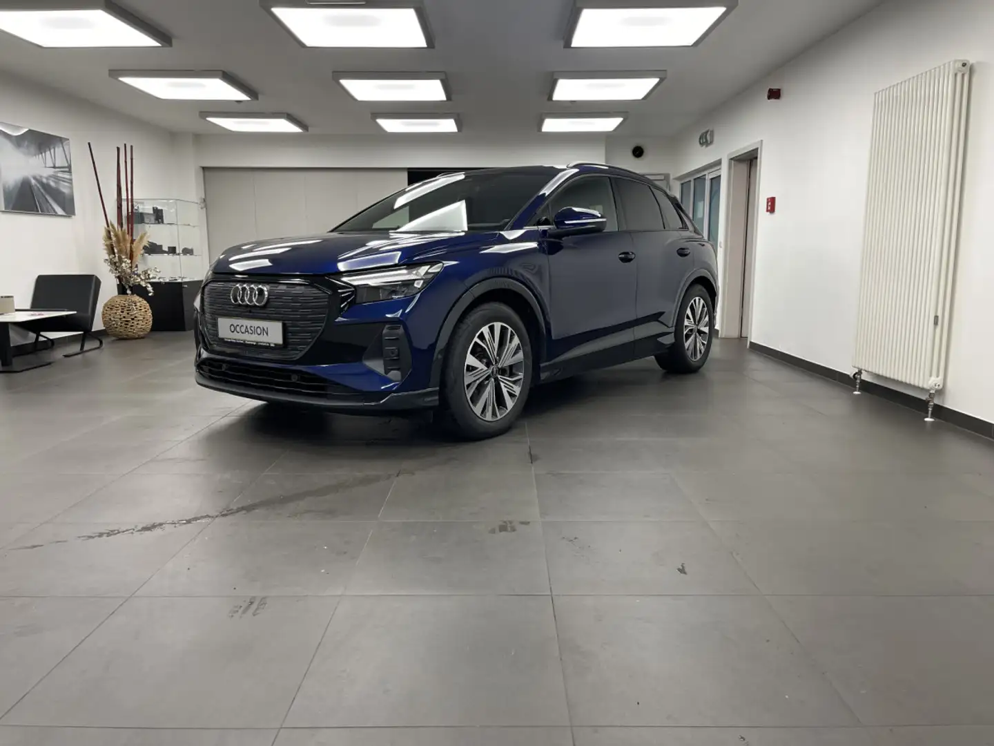 Audi Q4 e-tron 40 S line 204 CV Bleu - 1