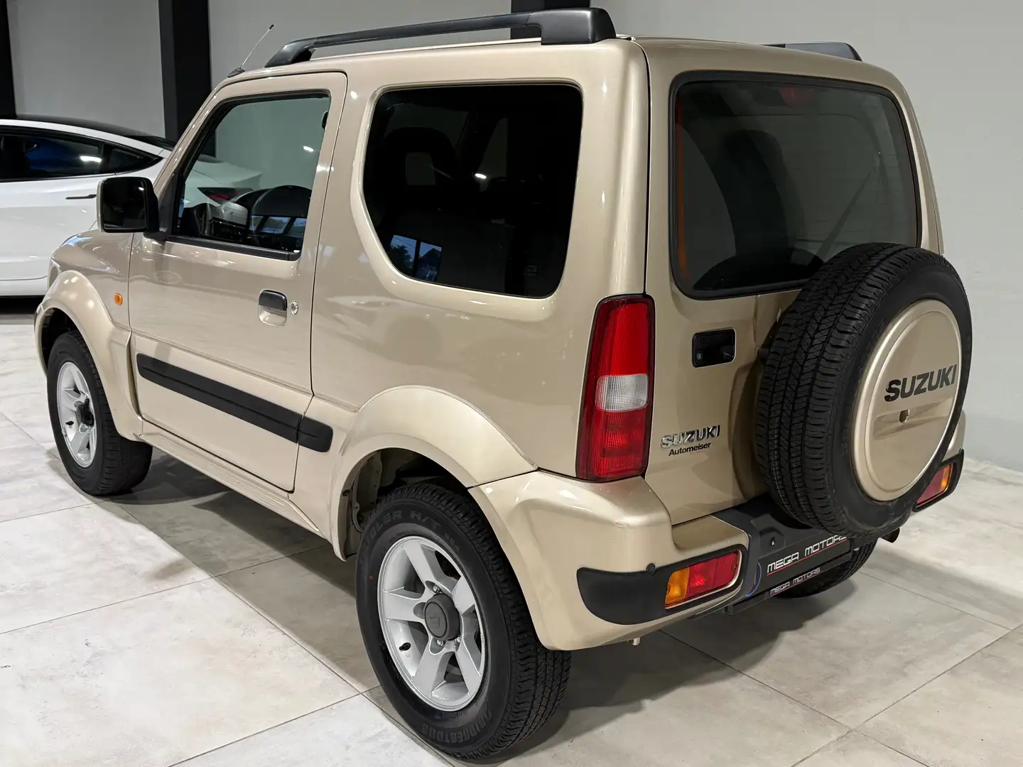 Suzuki Jimny 1.3i JLX B.AUTO NAVi AiRCO BLUETOOTH GARANTiE 1AN Bronce - 2