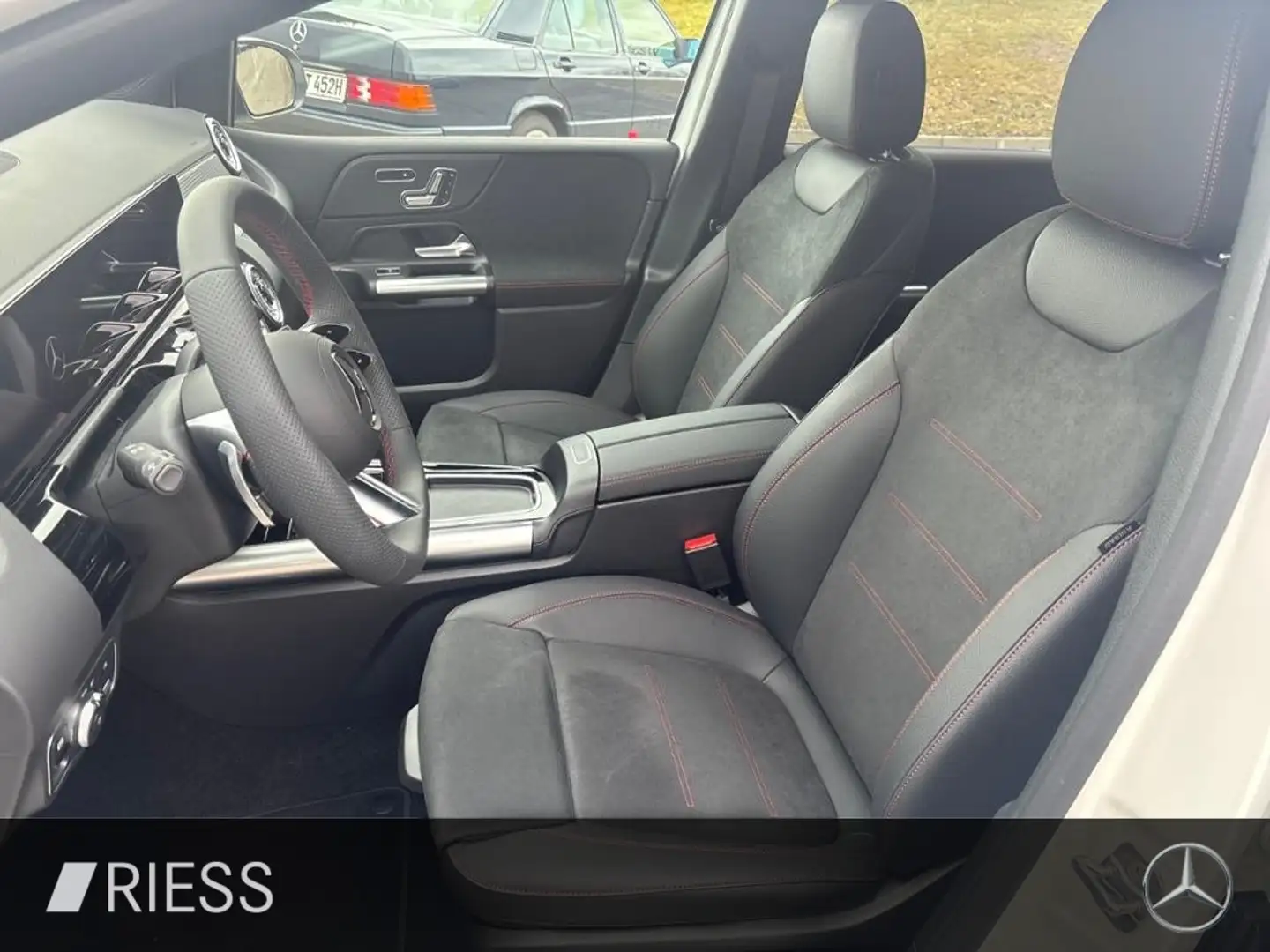 Mercedes-Benz B 200 d AMG+AHK+PANO+MULTIBEAM+360°+DISTRONIC+ Wit - 2