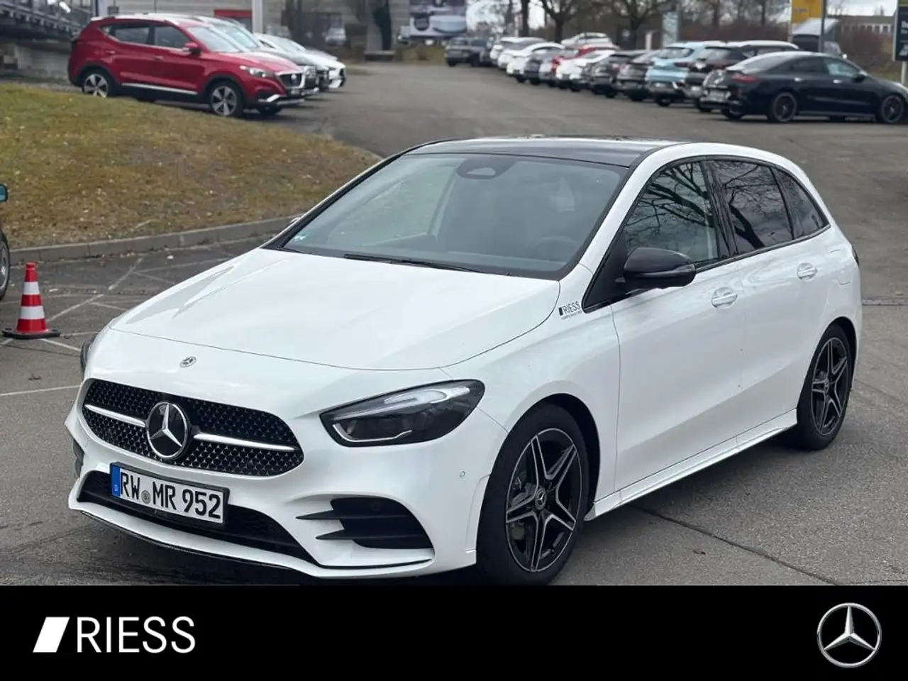 Mercedes-Benz B 200