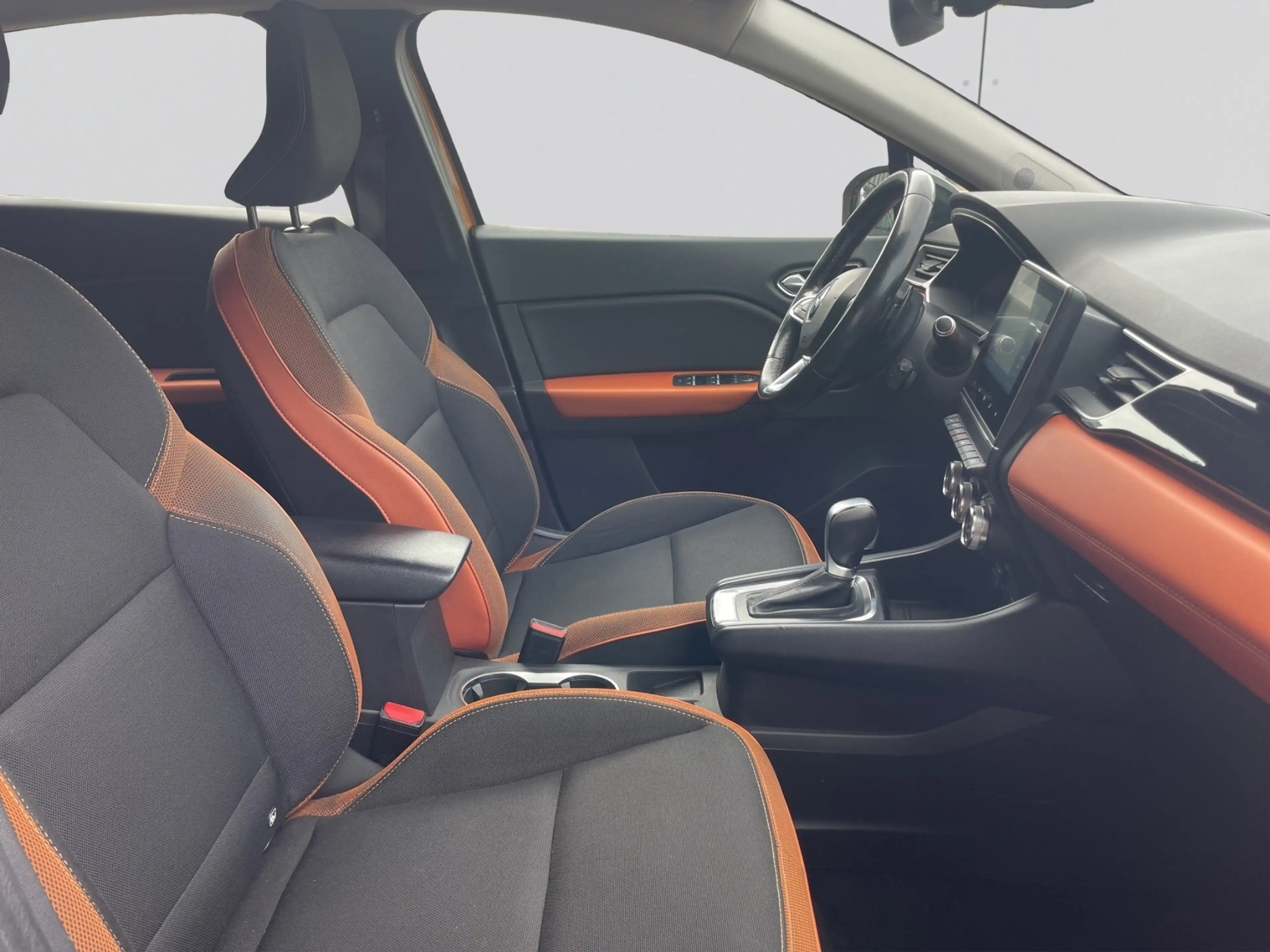 Renault Captur TCe 130 Intens GPF EDC*NAVI*LED* — photo 8