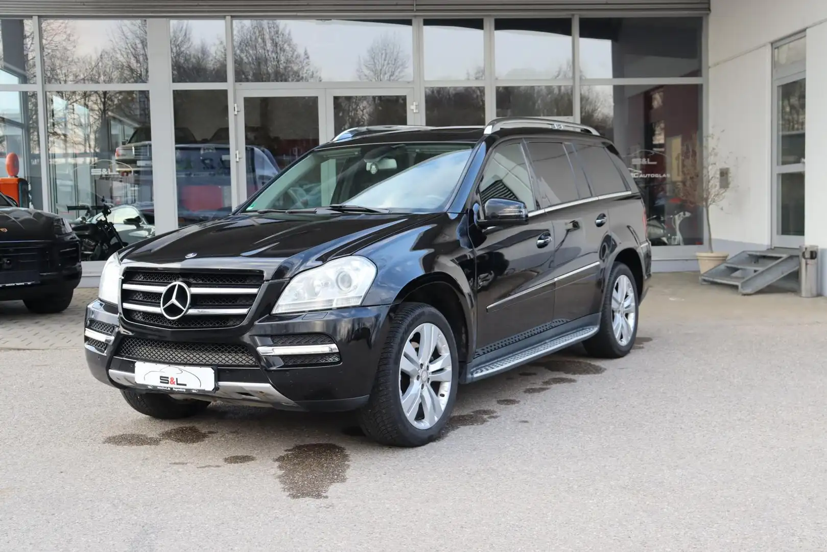 Mercedes-Benz GL 450 4.7 V8 7 Sitze/Keyless/Harman-Kardon/Navi Schwarz - 1