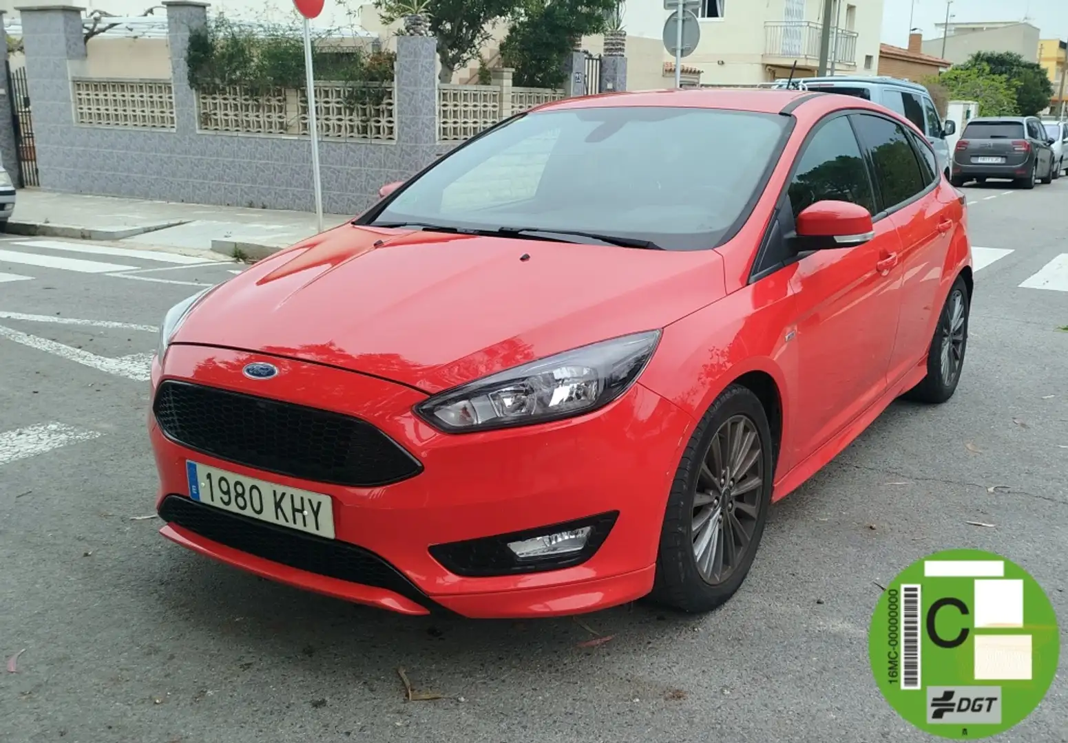 Ford Focus 1.5TDCi ST-Line 120 Rojo - 1