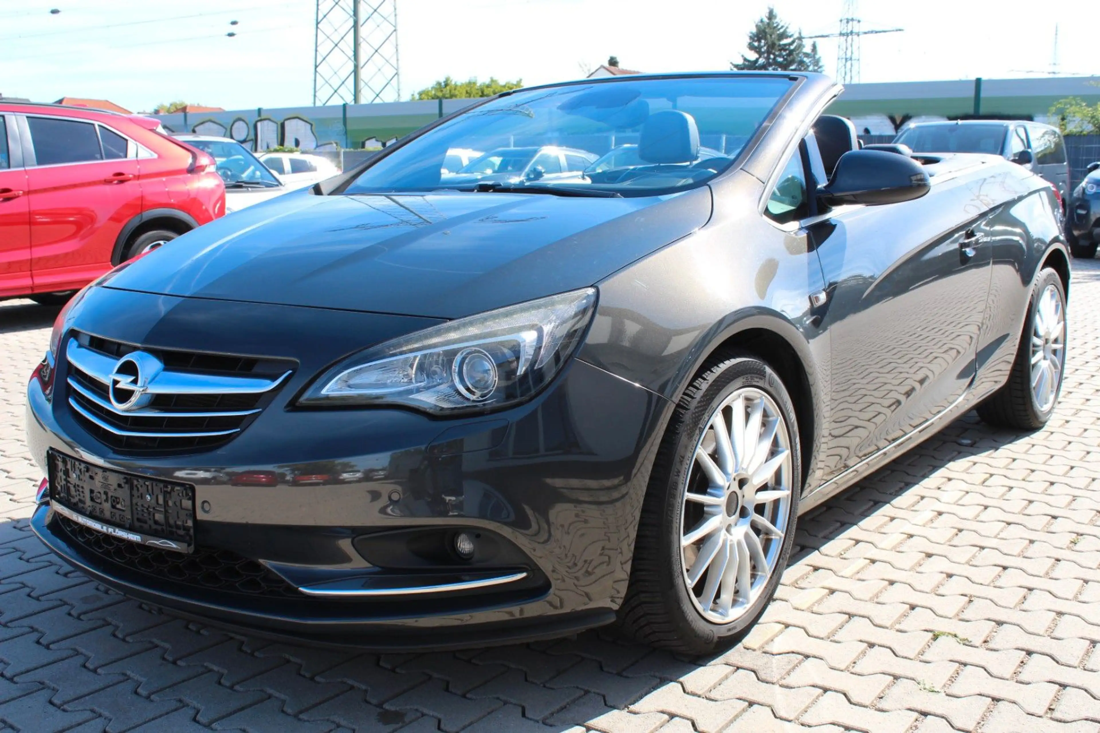 Opel Cascada 2.0 Cabrio Navi Sitzhzg Temp. R.Kamera — photo 2