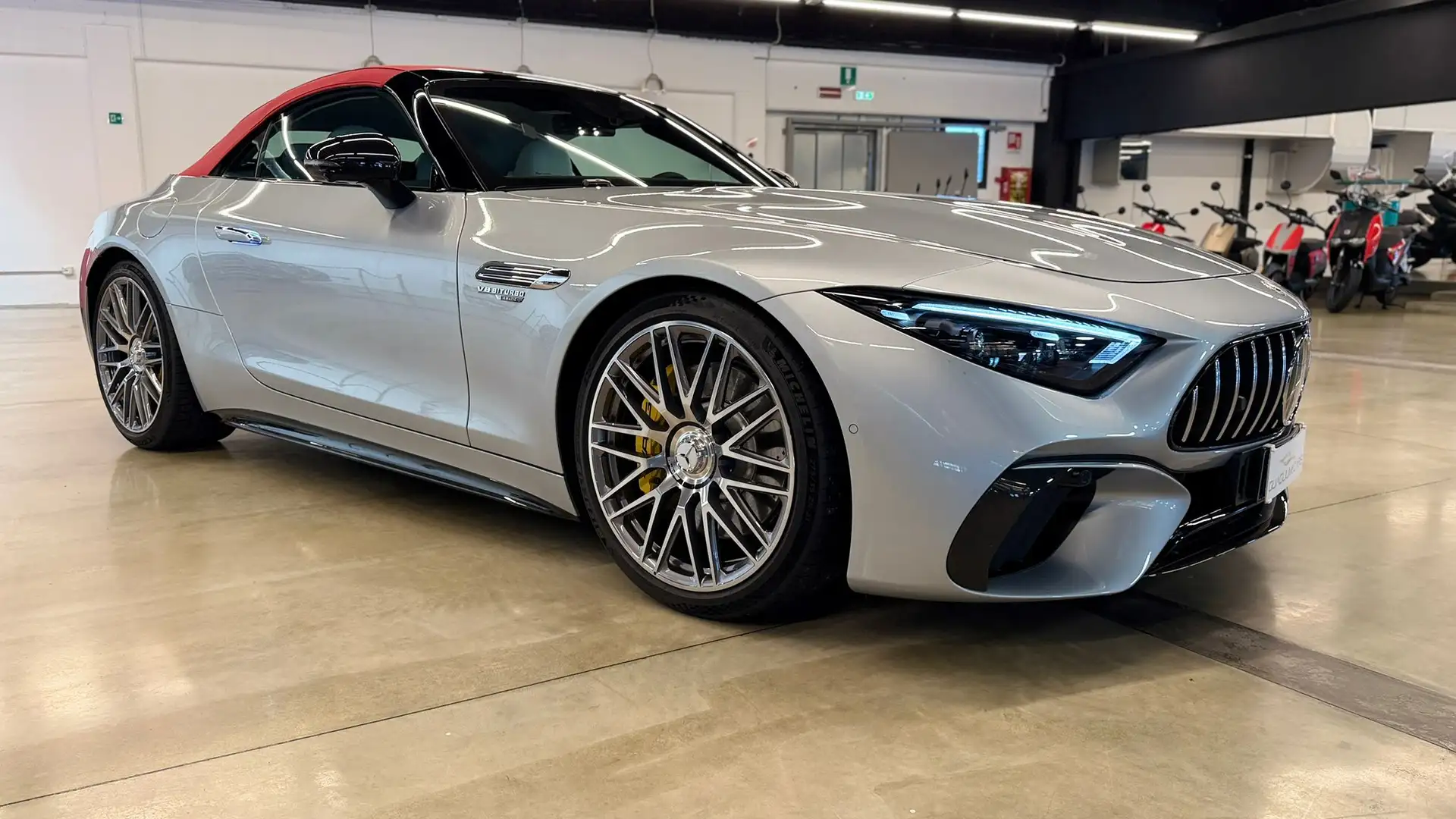 Mercedes-Benz SL 63 AMG AMG SL - R232 Premium Plus 4matic auto Silber - 2