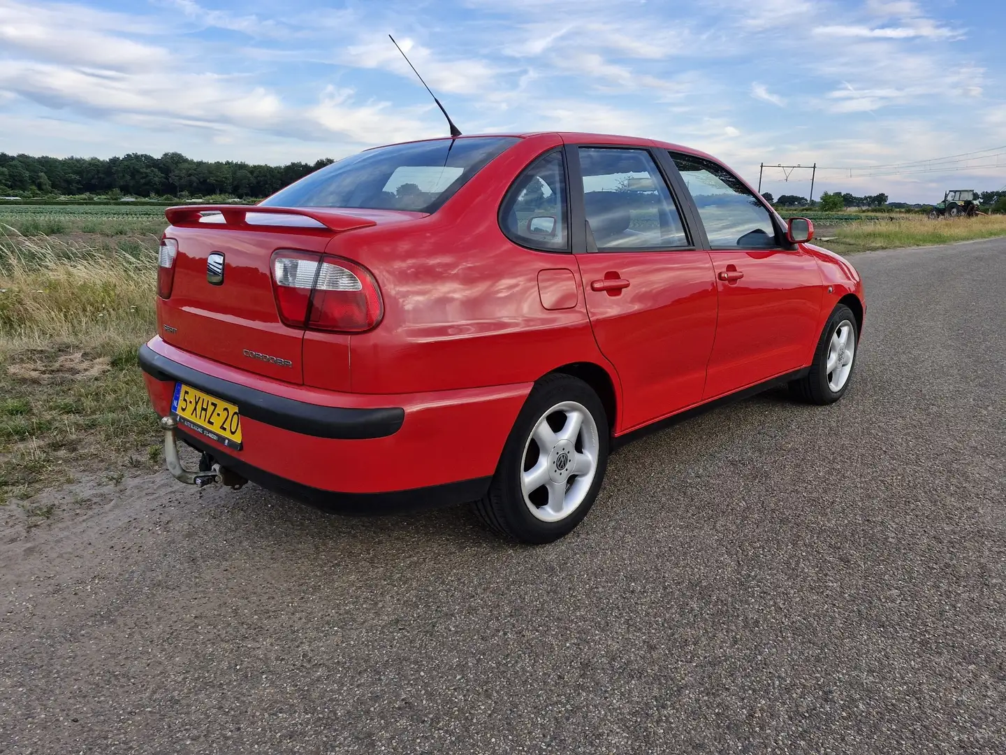 SEAT Cordoba 1.4-16V Rood - 2