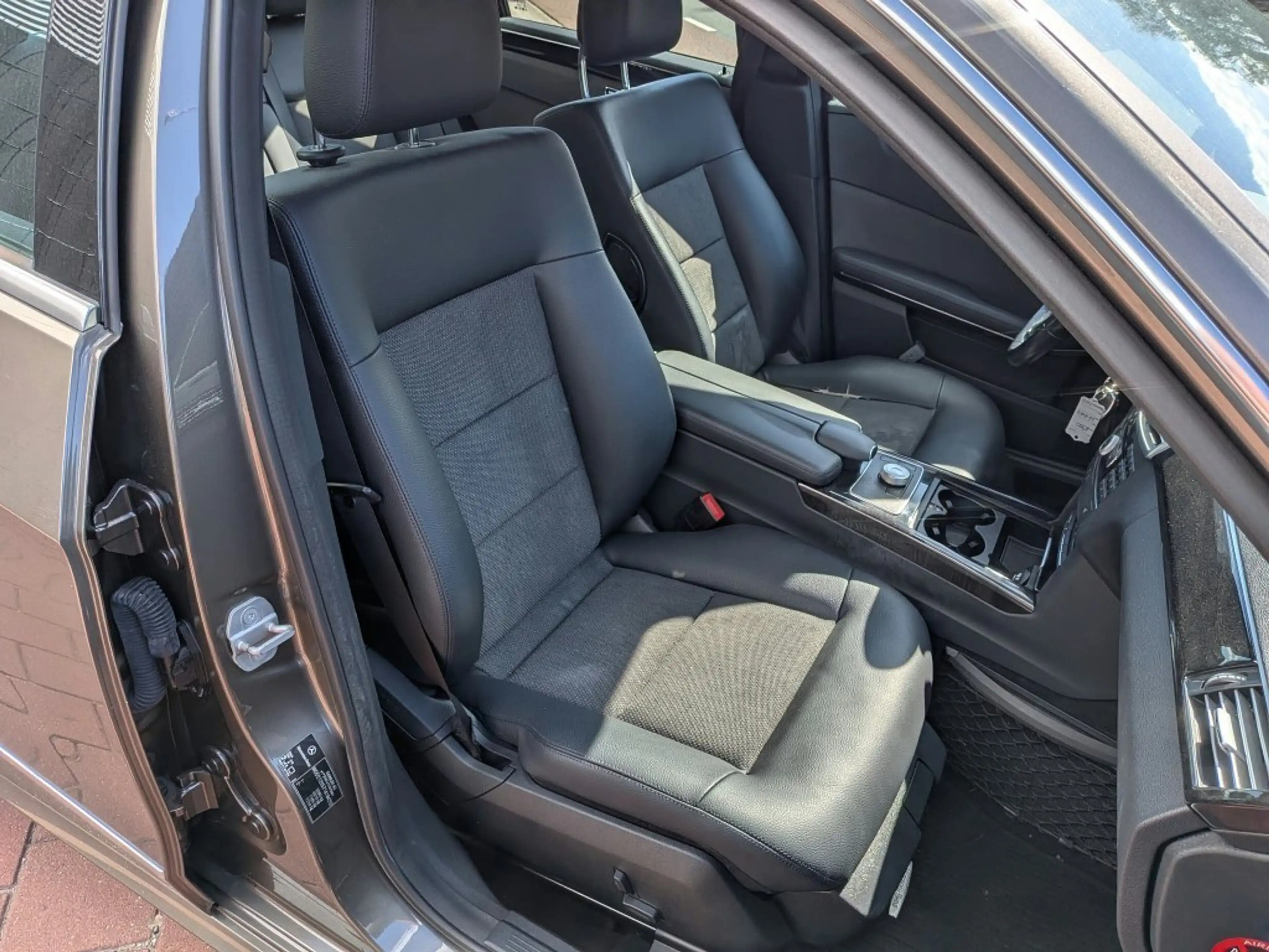 Mercedes-Benz E 350 CGI Avantgarde Trekhaak, zeer compleet en bijtelli — photo 15