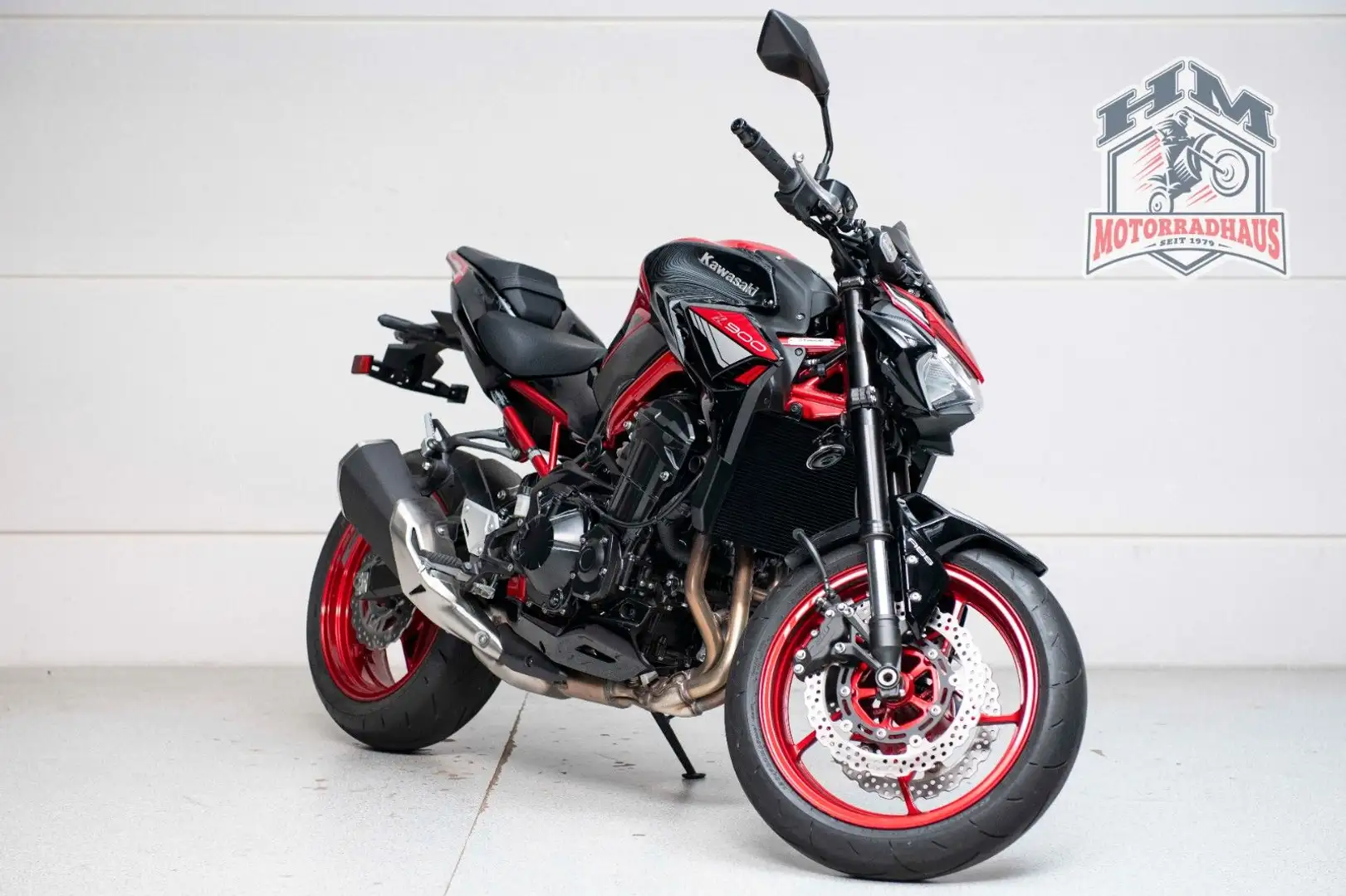 Kawasaki Z 900 Rot - 2