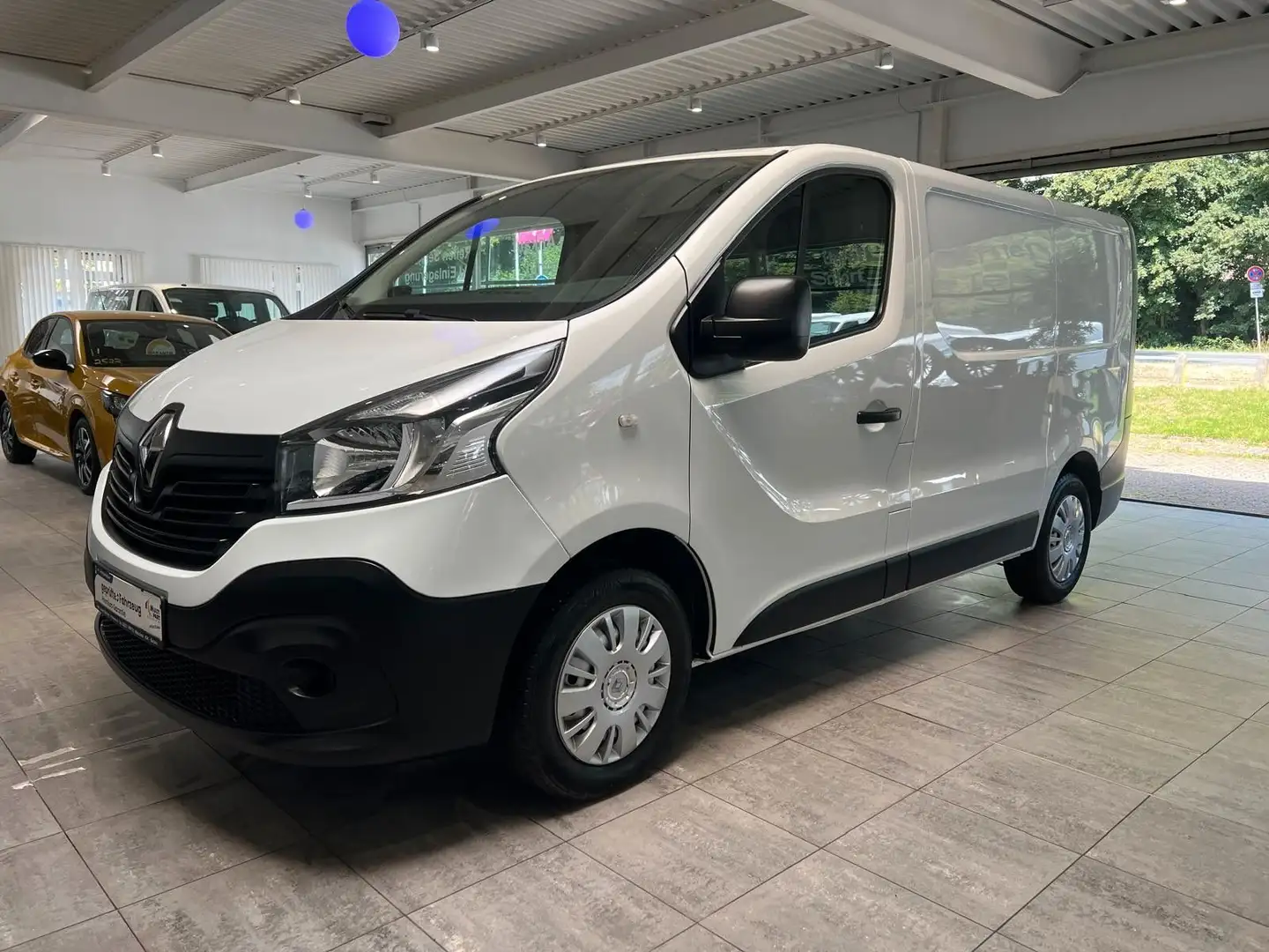 Renault Trafic 1,6 dCi Kastenwagen L1-H1*Garantie*Klima* White - 2