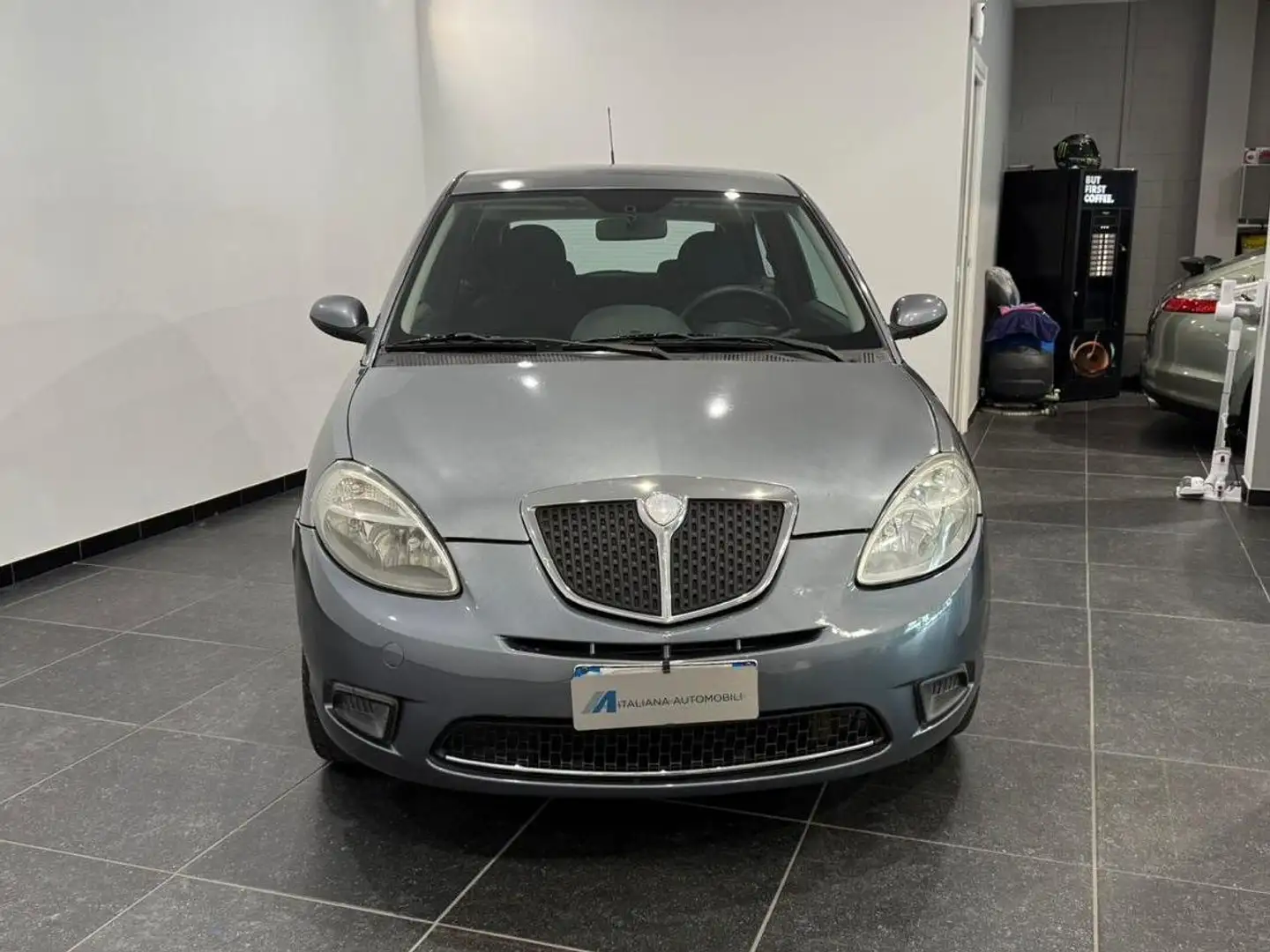 Lancia Ypsilon Ypsilon 1.2 8v Argento Grigio - 2