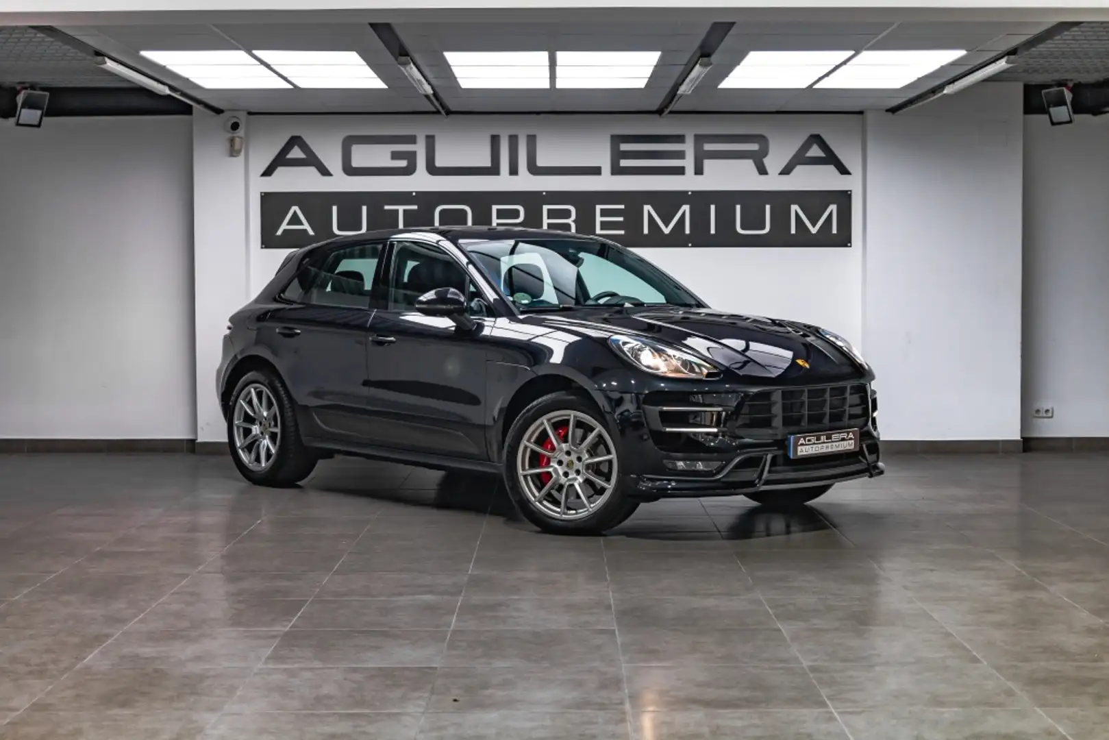 Porsche Macan Turbo Aut. Negro - 1