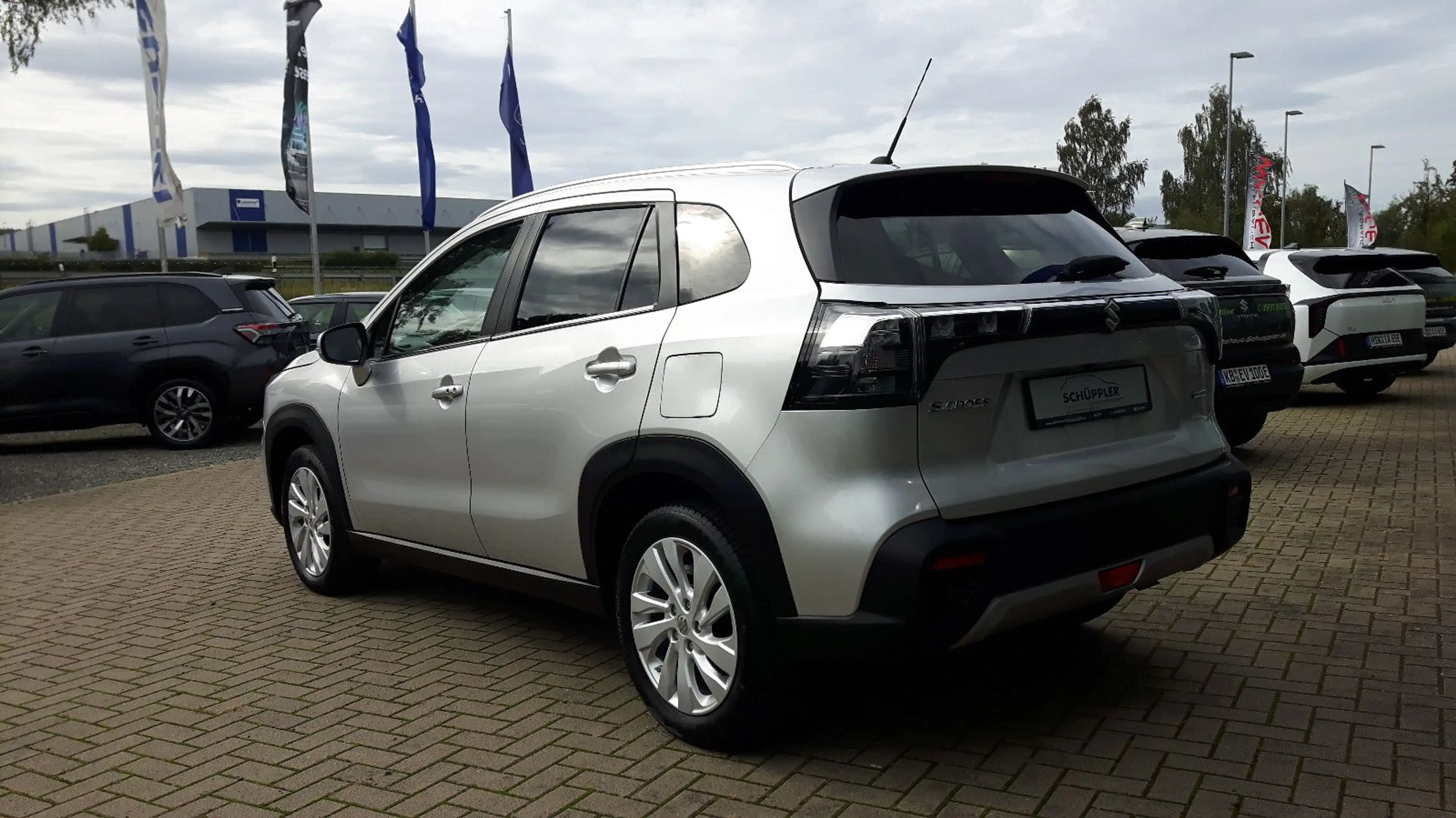 Suzuki SX4 S-Cross S-Cross 1,4 Comfort 6AT  HYBRID — photo 4