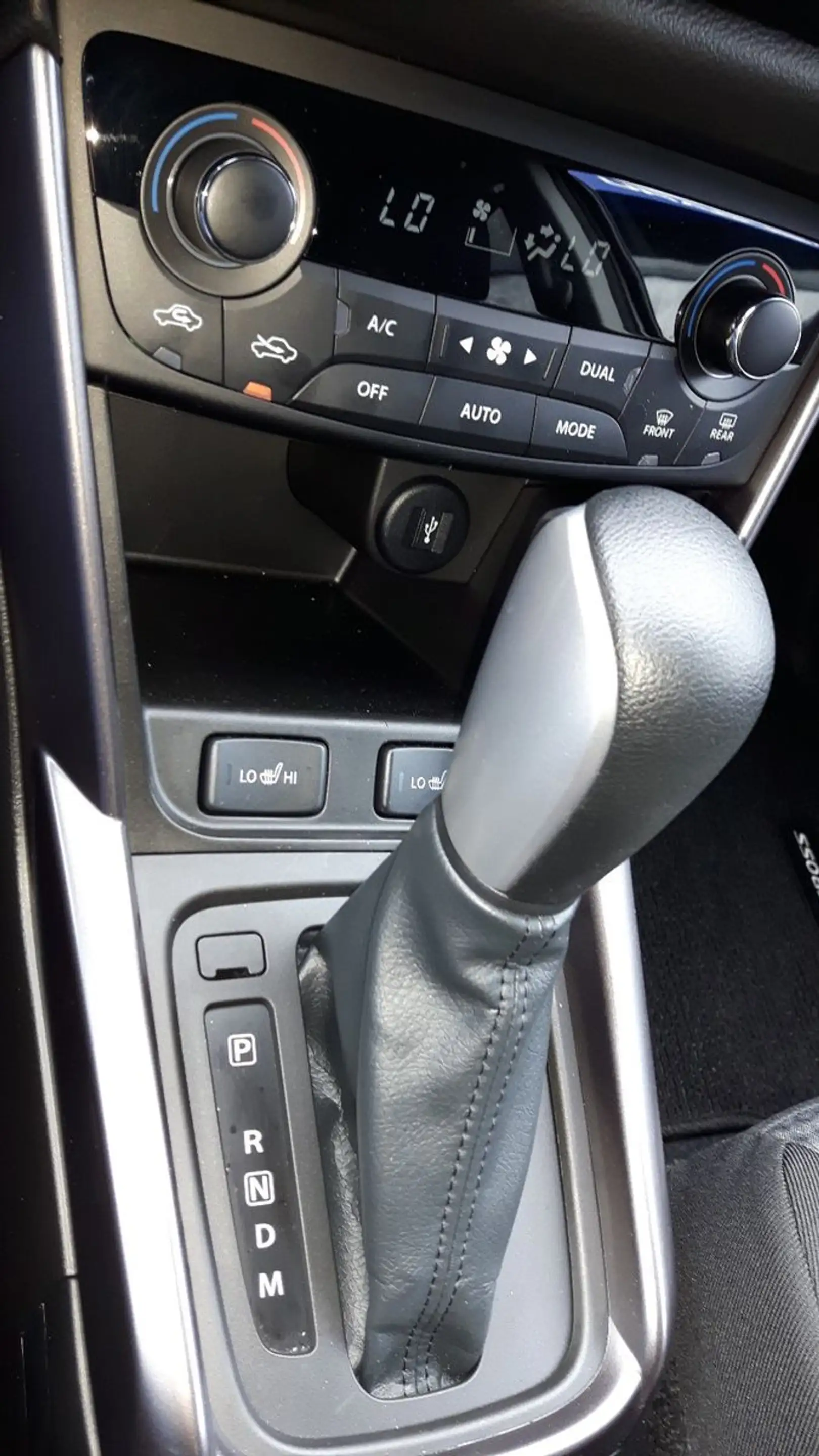 Suzuki SX4 S-Cross S-Cross 1,4 Comfort 6AT  HYBRID — photo 14