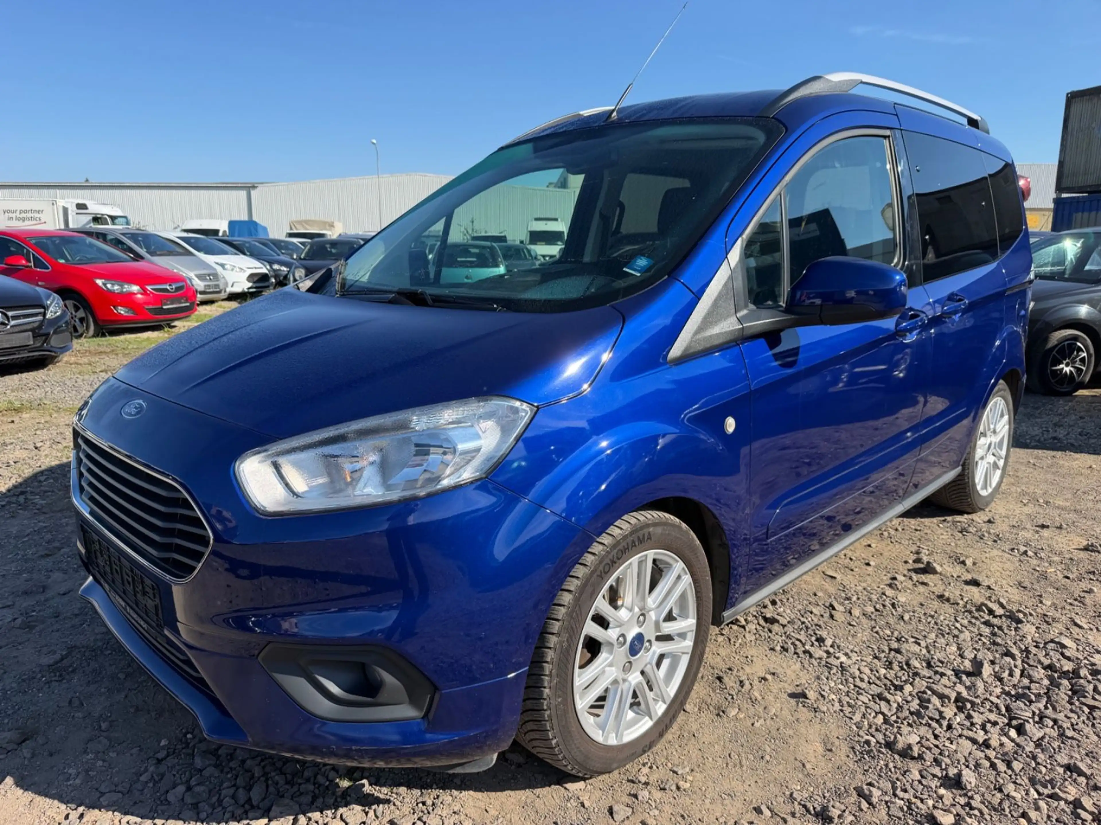 Ford Tourneo Courier Titanium
