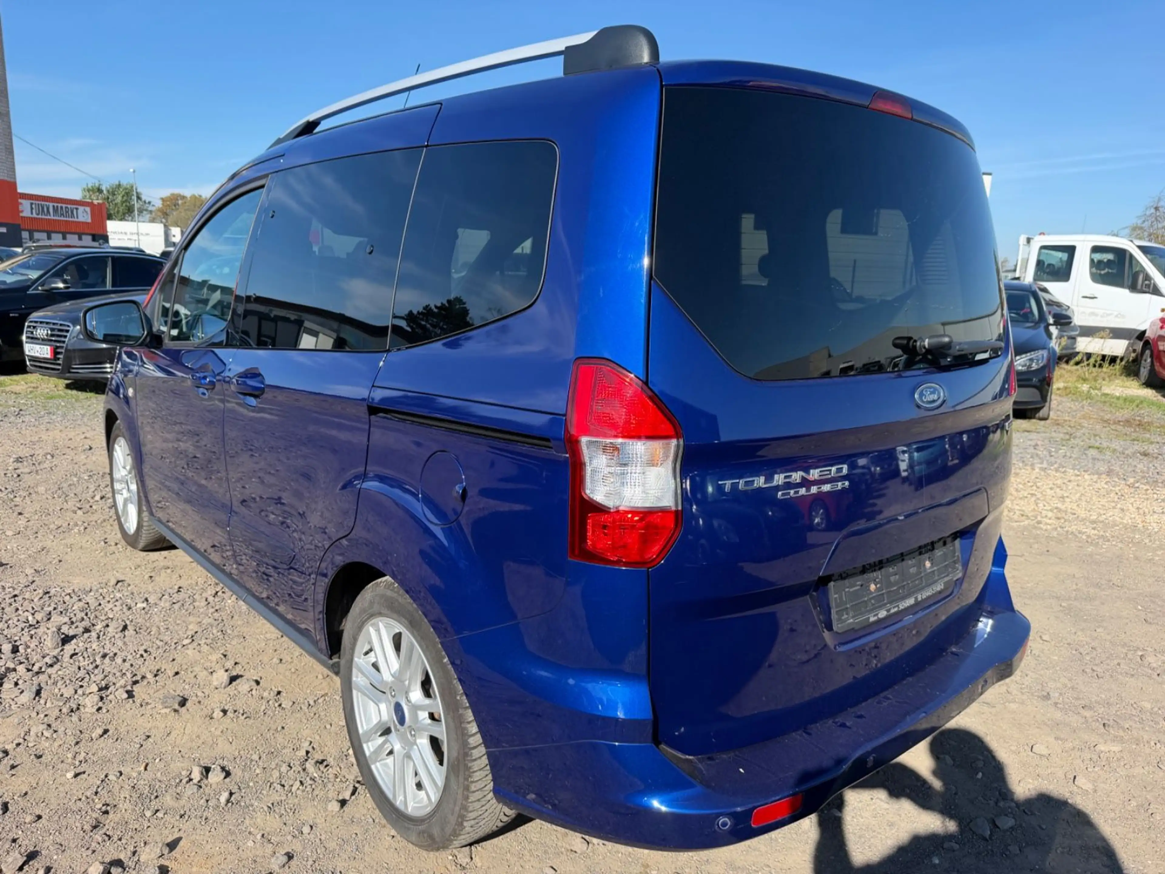 Ford Tourneo Courier Titanium — photo 7