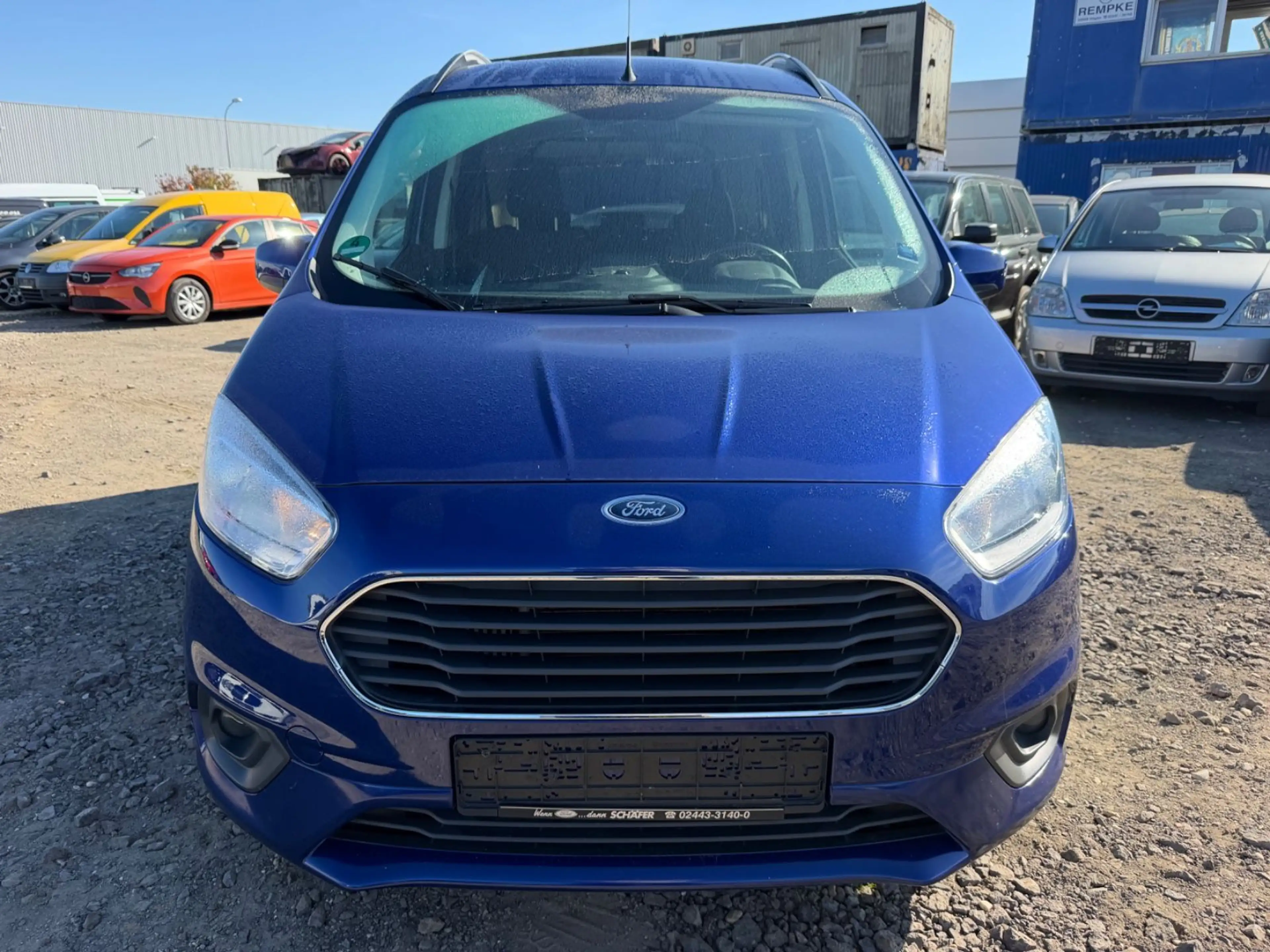 Ford Tourneo Courier Titanium — photo 2