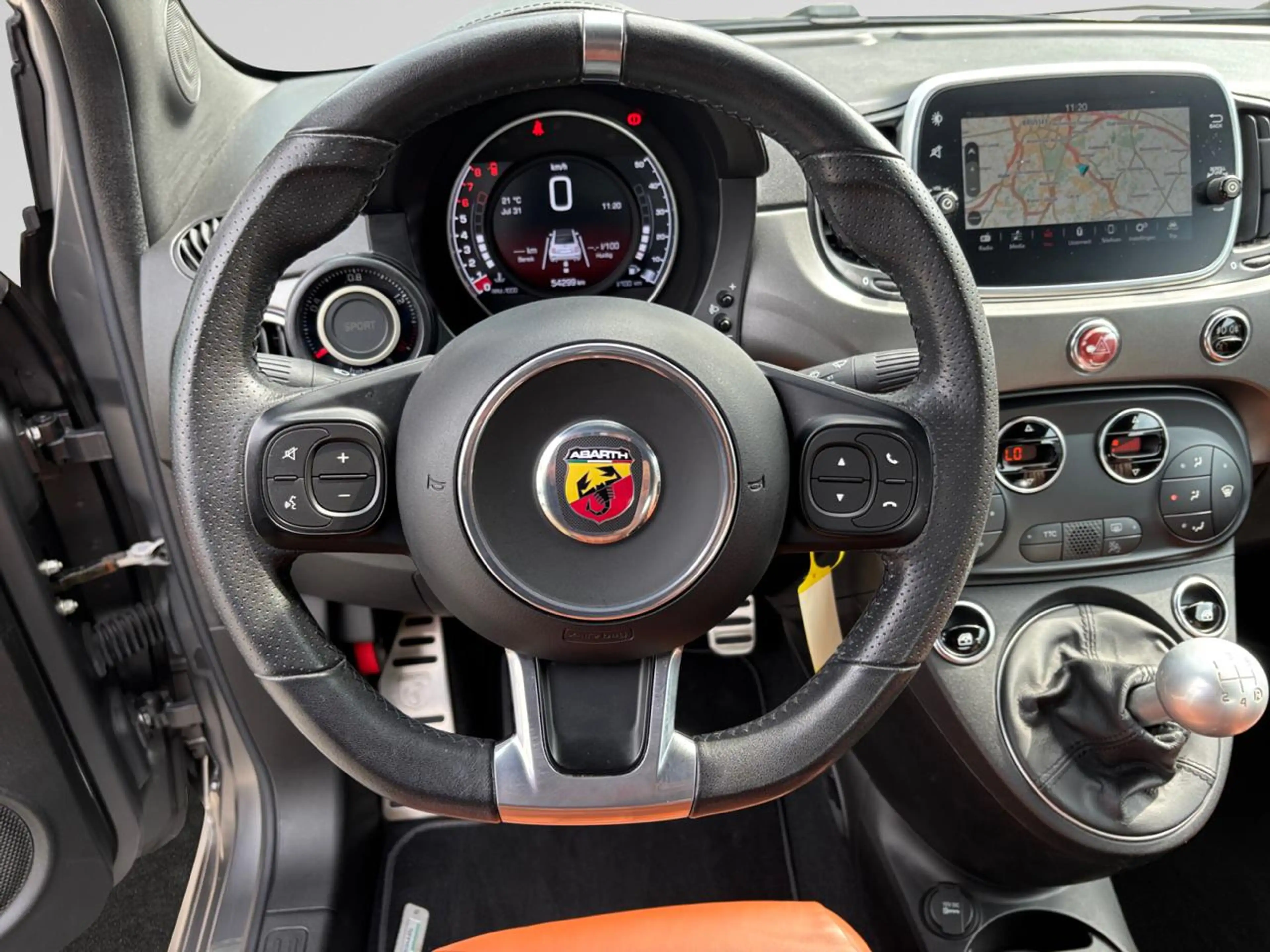 Abarth 595C 1.4 T-Jet Turismo Leder / GPS / Parkeersensoren achteraan — photo 12