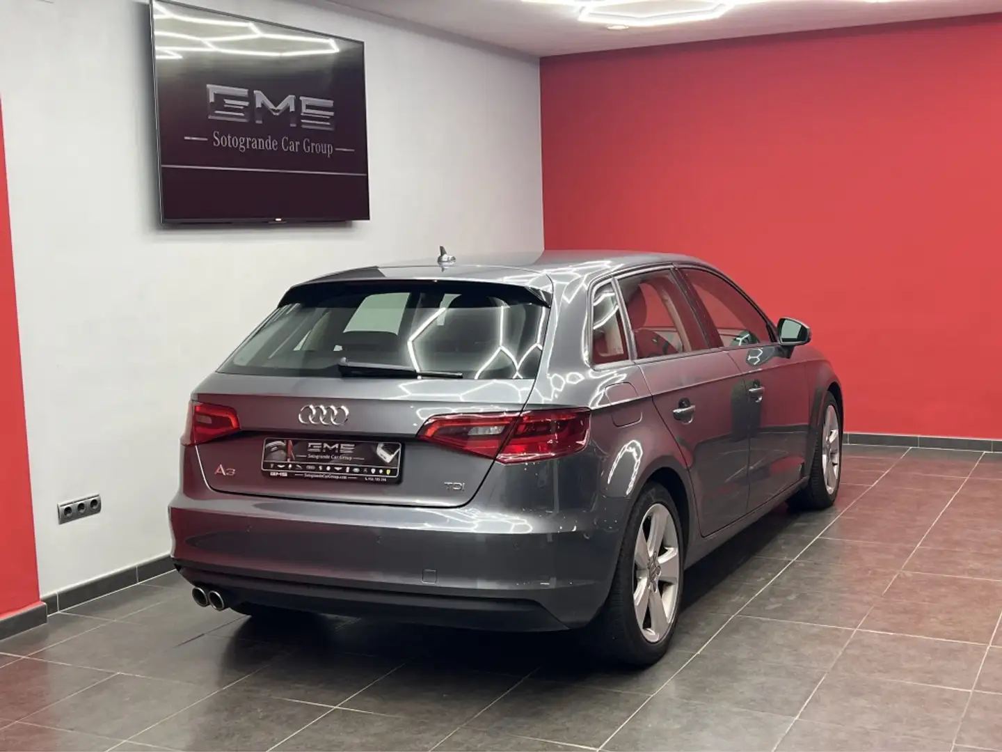 Audi A3 Sportback 2.0TDI Ambition EEL 150 Gris - 2