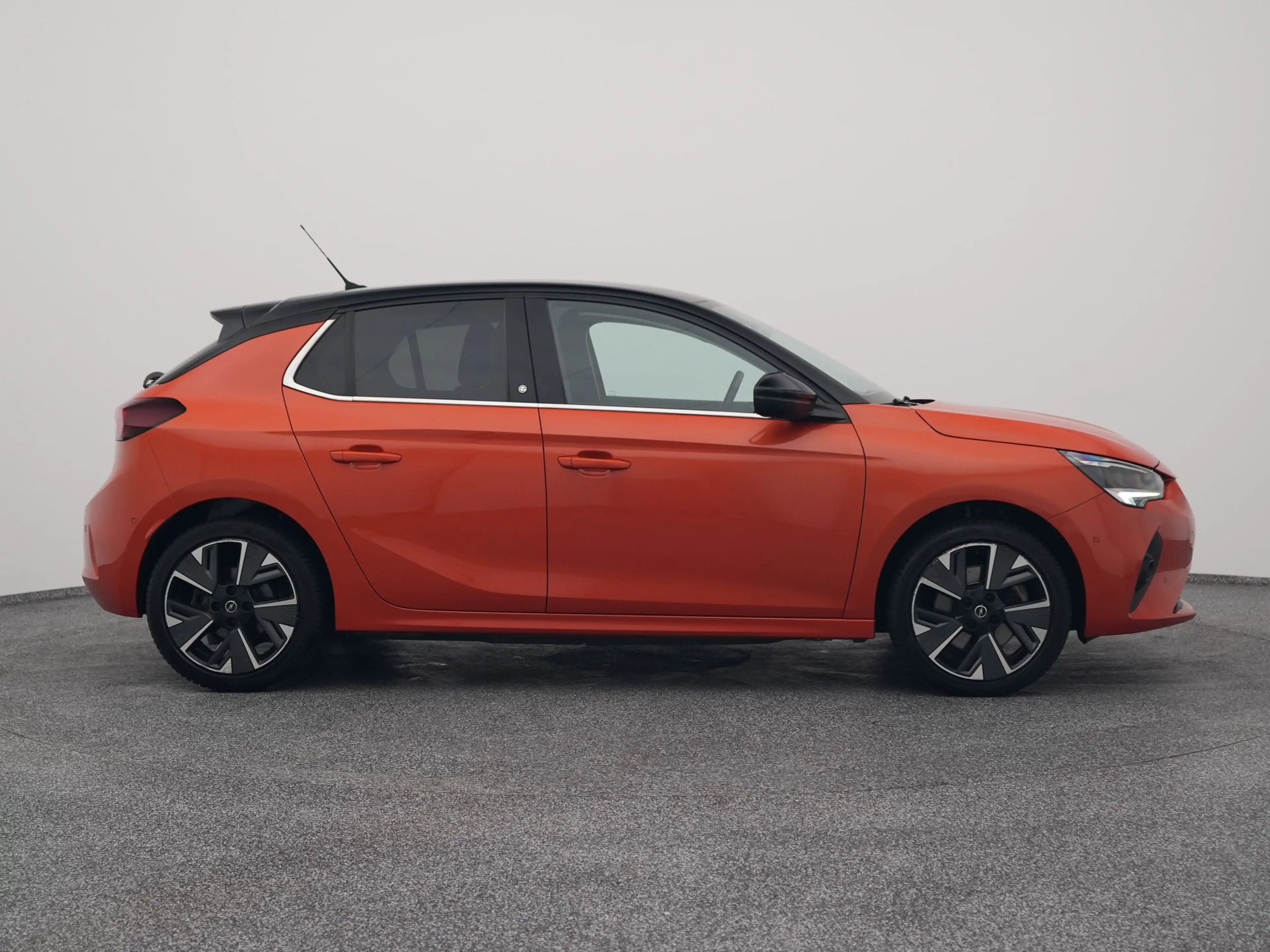 Opel Corsa-e Elegance 50 kWh | CAMERA | ADAPTIVE — photo 15