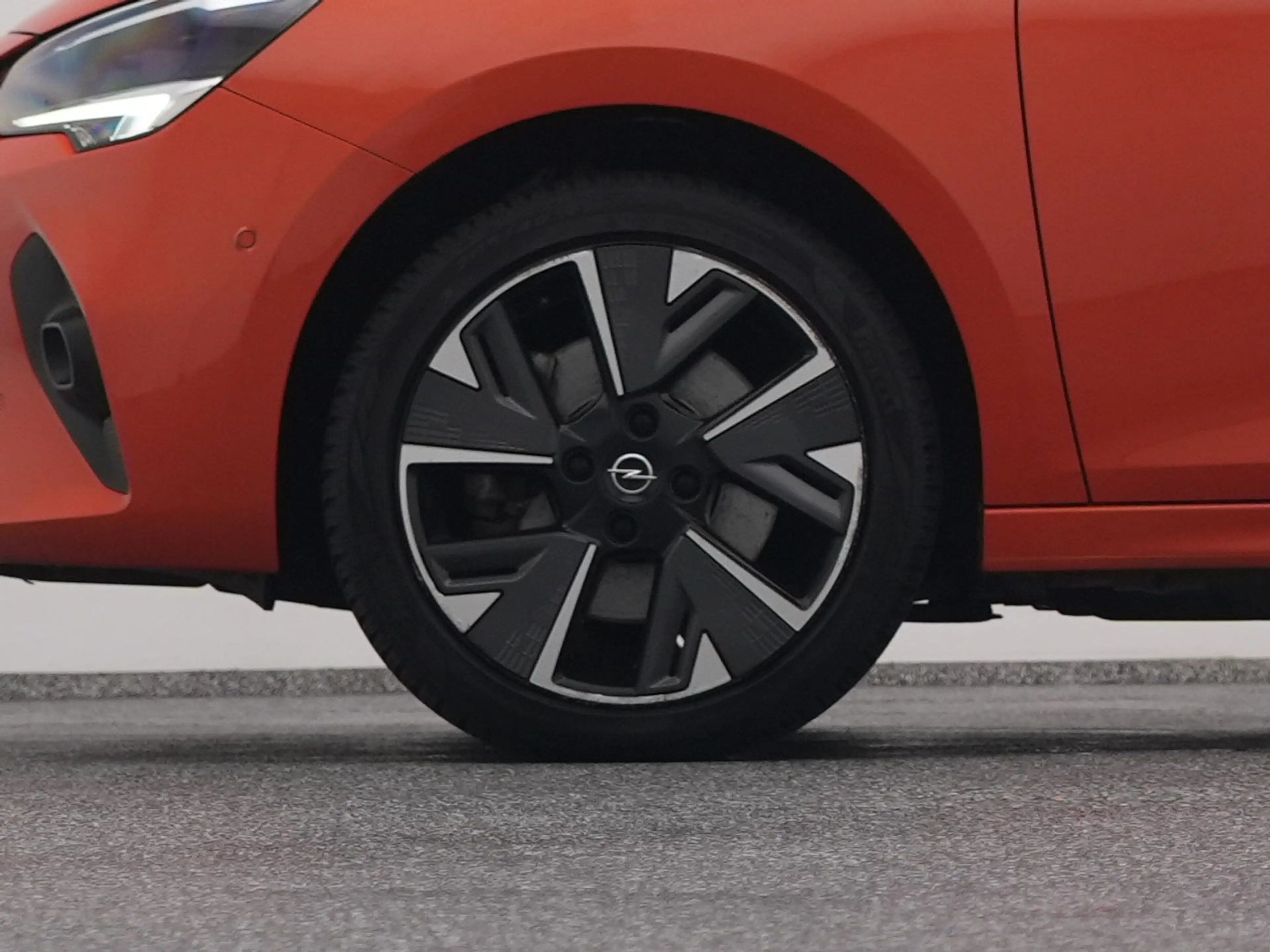 Opel Corsa-e Elegance 50 kWh | CAMERA | ADAPTIVE — photo 40