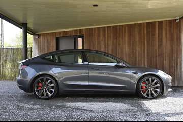 75 kWh Performance Dual Motor