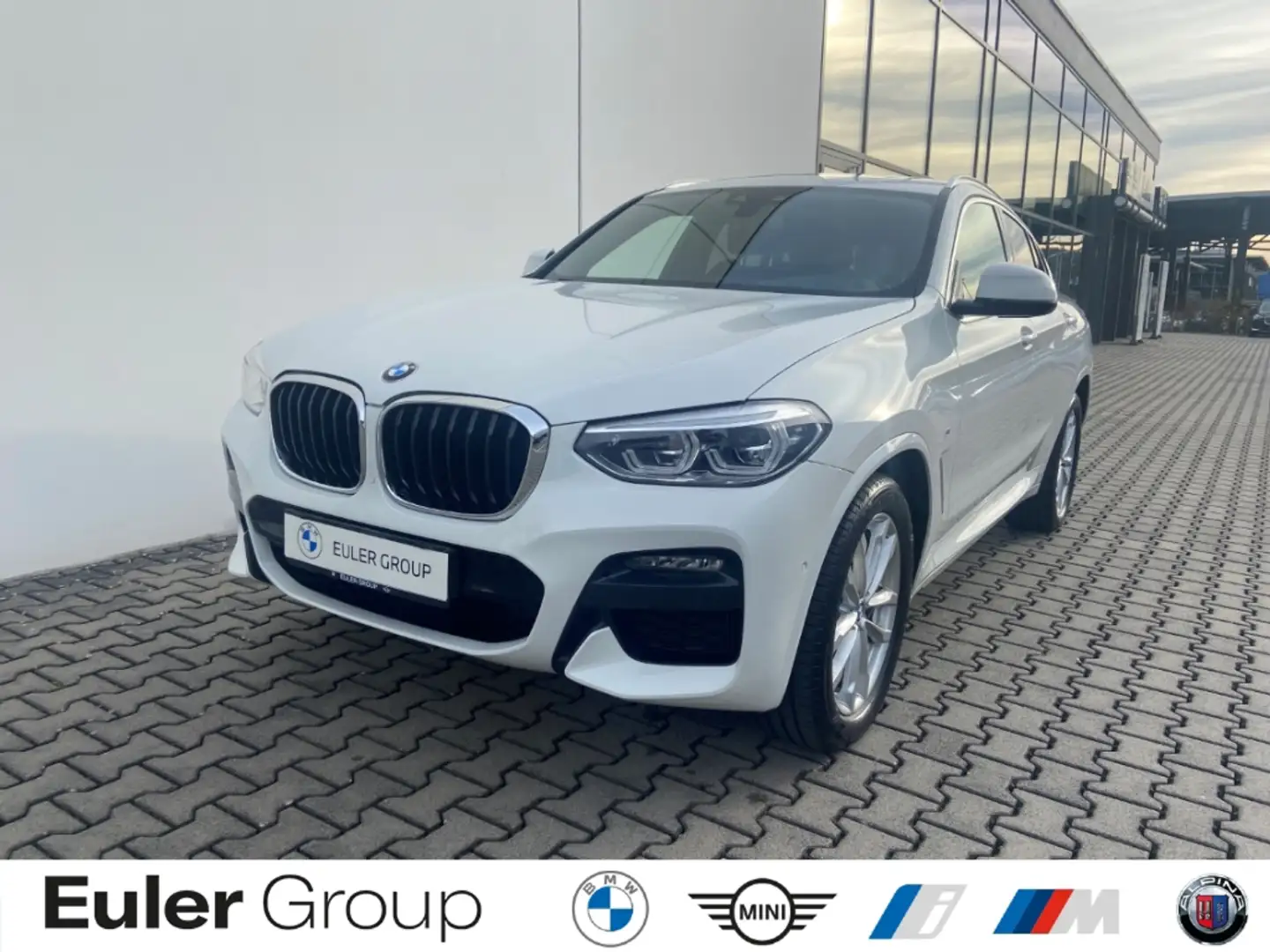 BMW X4 XDRIVE30DA M-Sport PANO AHK LkHZ HUD HiFi Weiß - 1