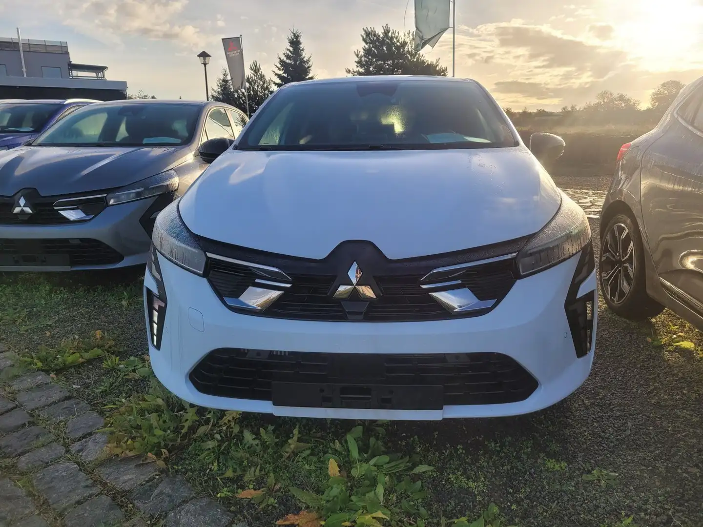 Mitsubishi Colt 1.0 Select (EURO 6d) Blanco - 1